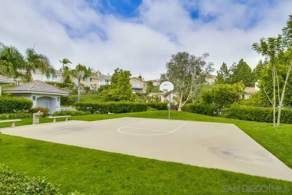 https://cdn.realtyfeed.com/cdn/127/260011716/f68bf87f1913ab7d9f5ab45de6ea55fd.webp