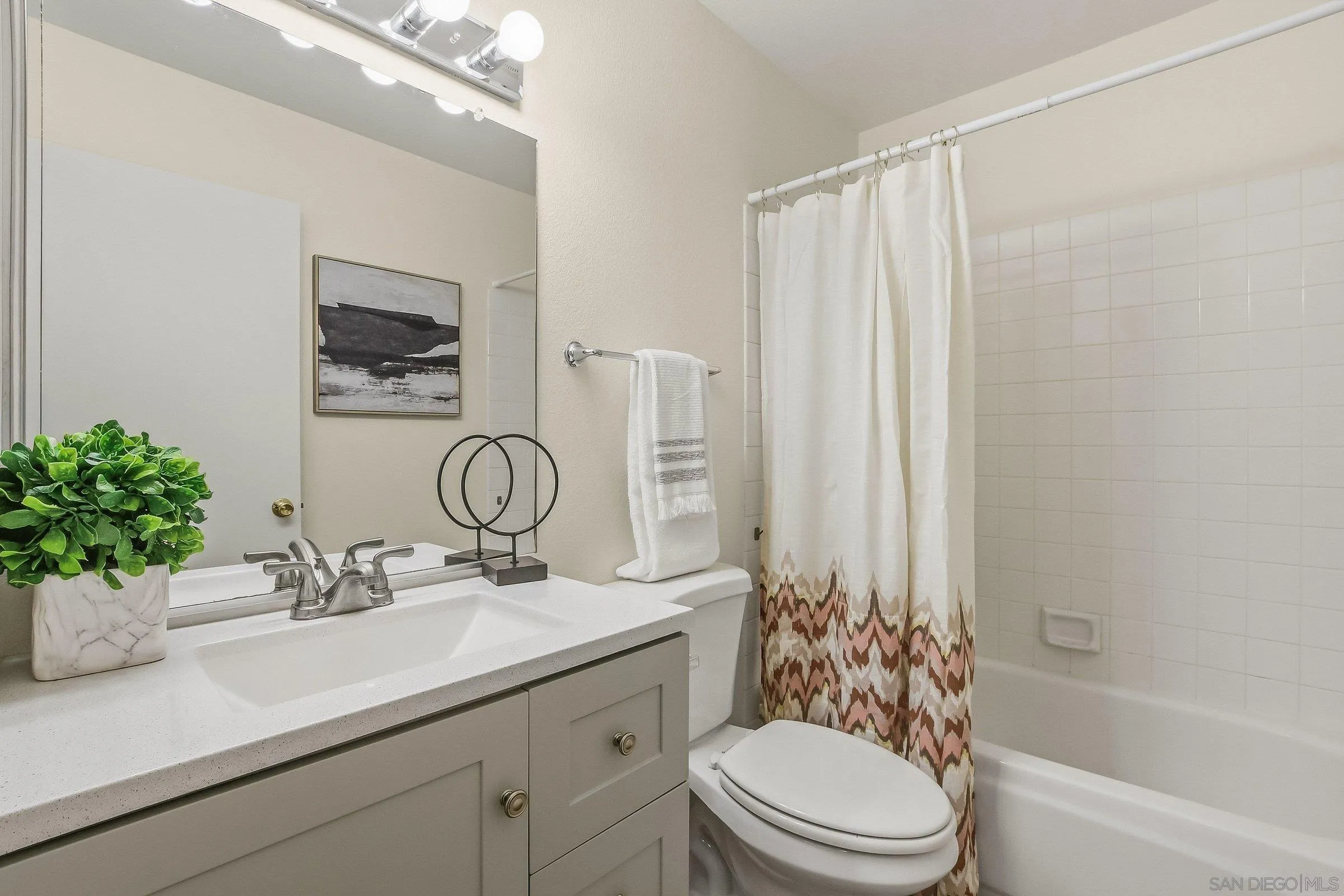 Photo #13: 260011719 Listing: Photo #13