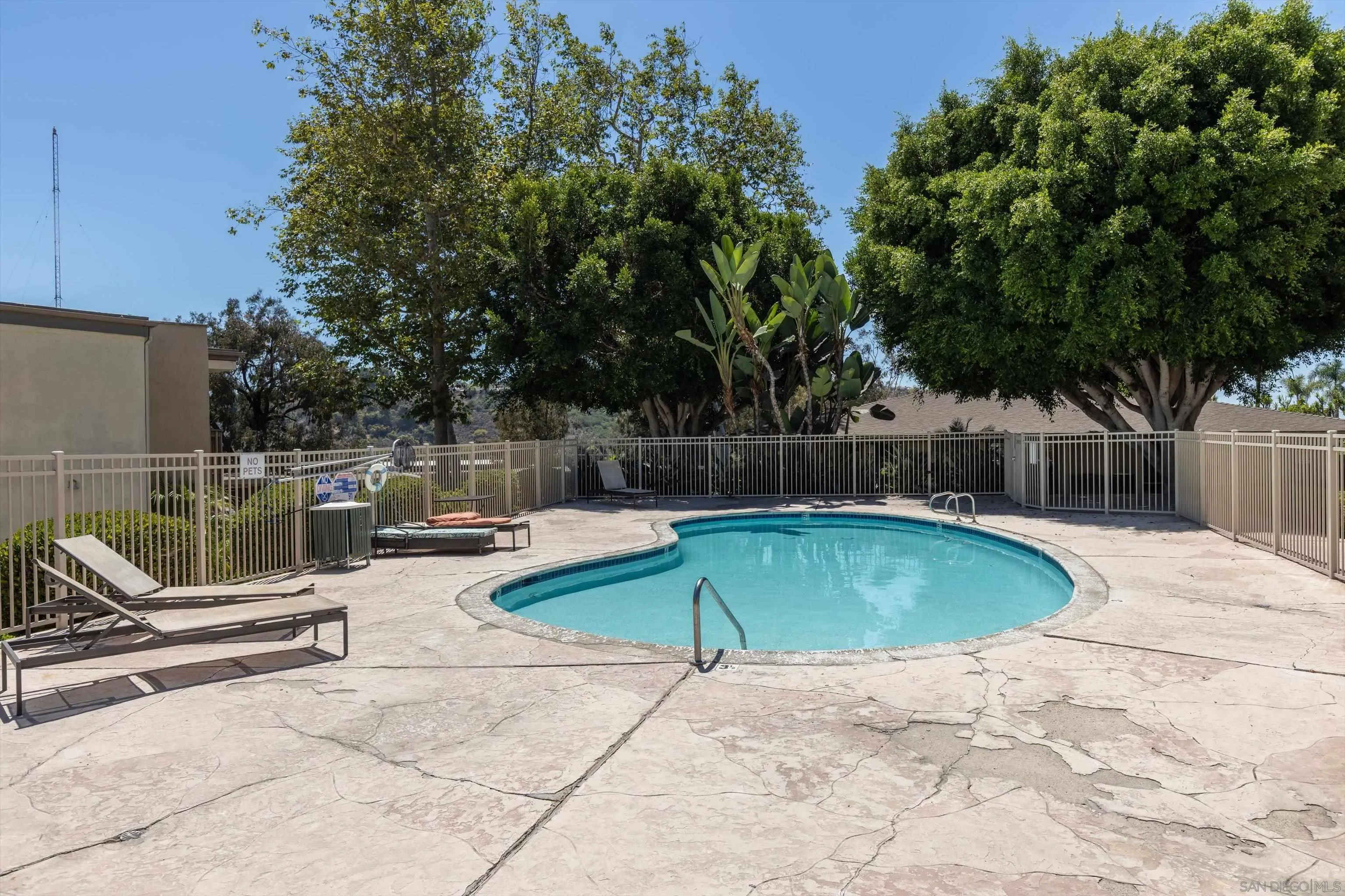 https://cdn.realtyfeed.com/cdn/127/260011721/7be889b4101cb3f7b48c8a7dc0a0badc.webp