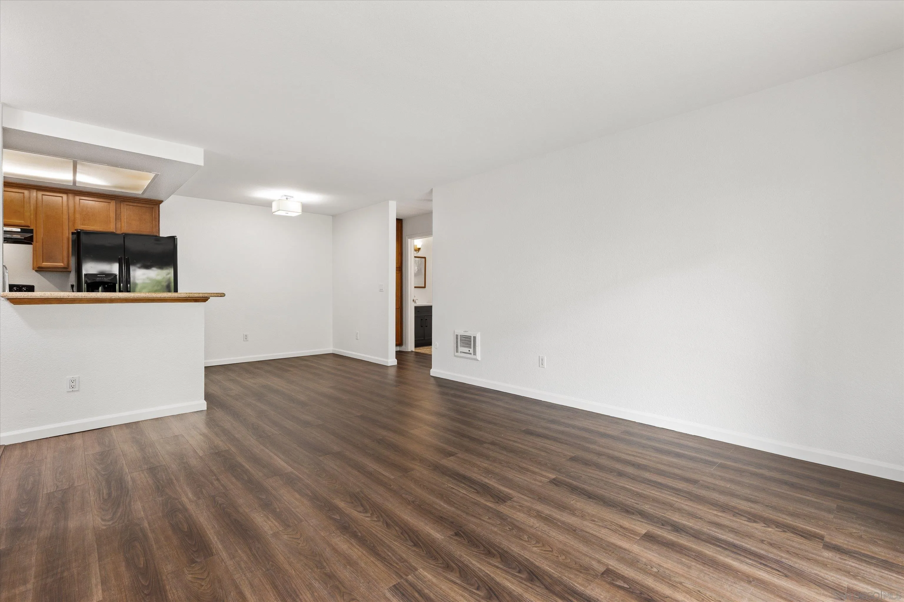 Photo #6: 260011721 Listing: Photo #6