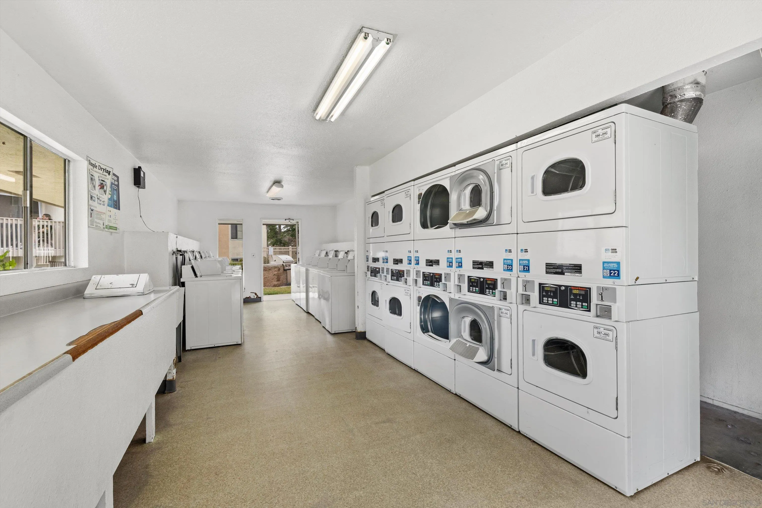 https://cdn.realtyfeed.com/cdn/127/260011721/832a9fd2f706063e5e882a895a5e9b30.webp