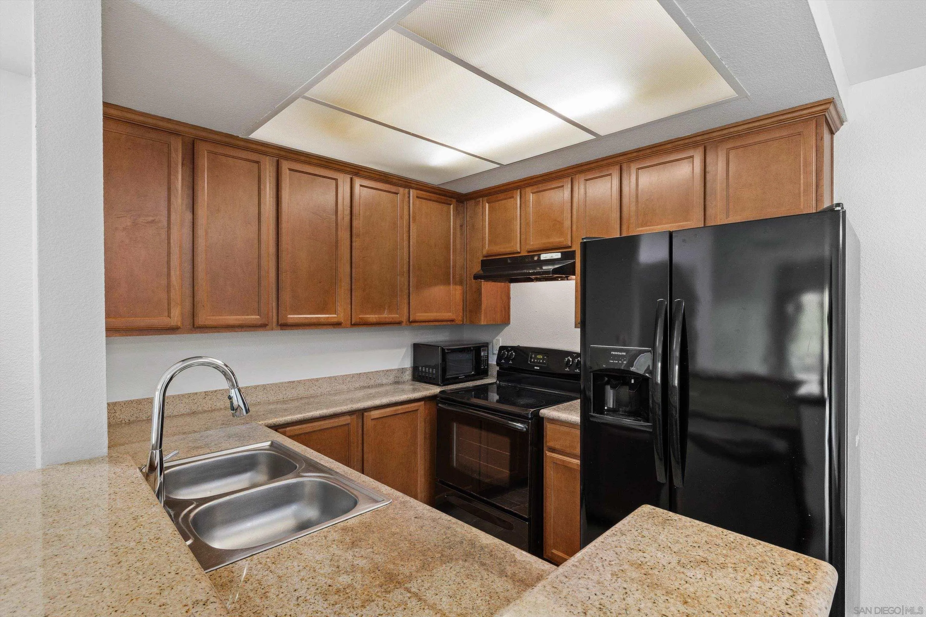 https://cdn.realtyfeed.com/cdn/127/260011721/84e1d5fa97d486484bc5630bc4fd81b1.webp