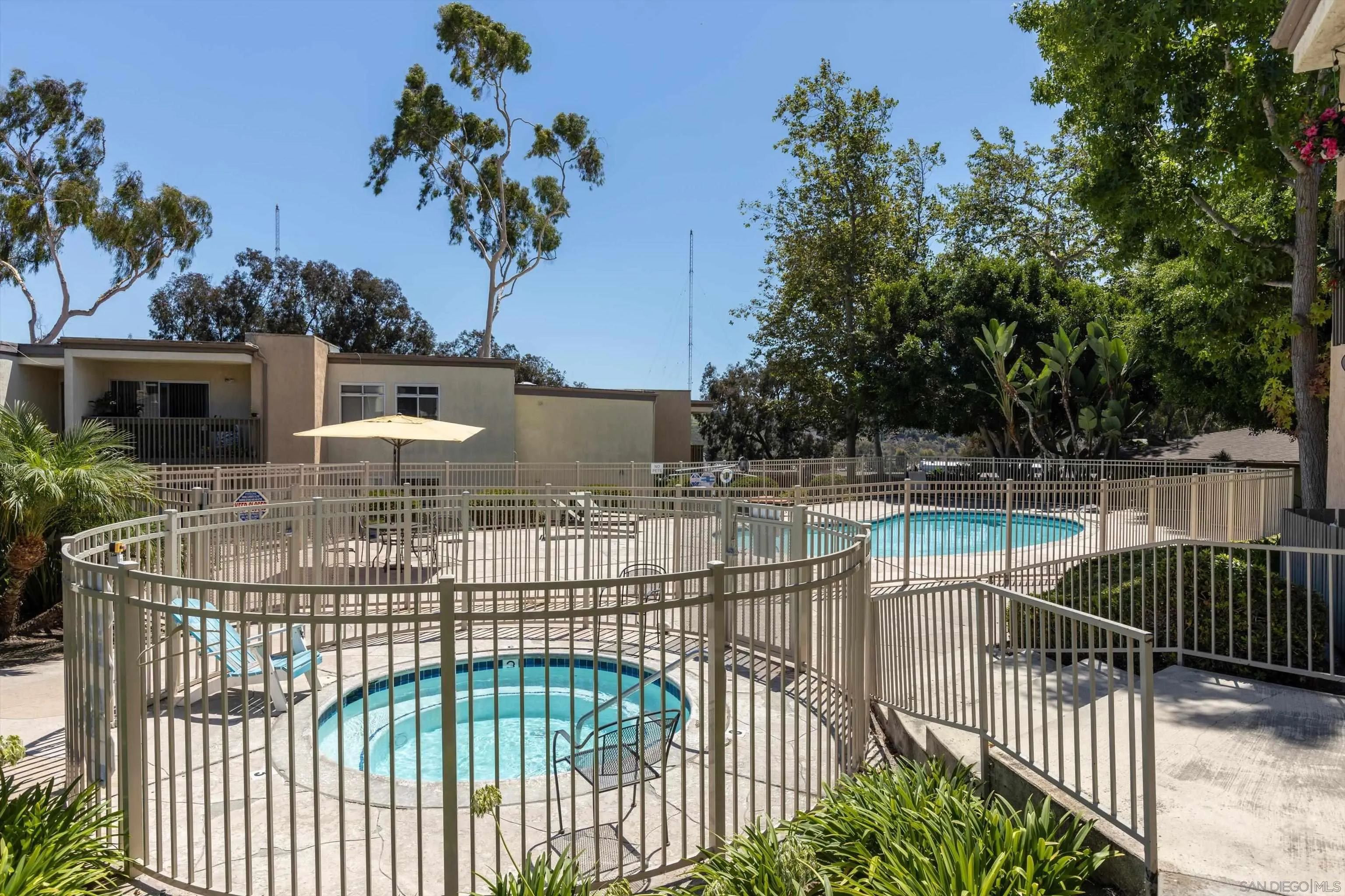 https://cdn.realtyfeed.com/cdn/127/260011721/fe3b4445cae0392defaea22f2951cf93.webp