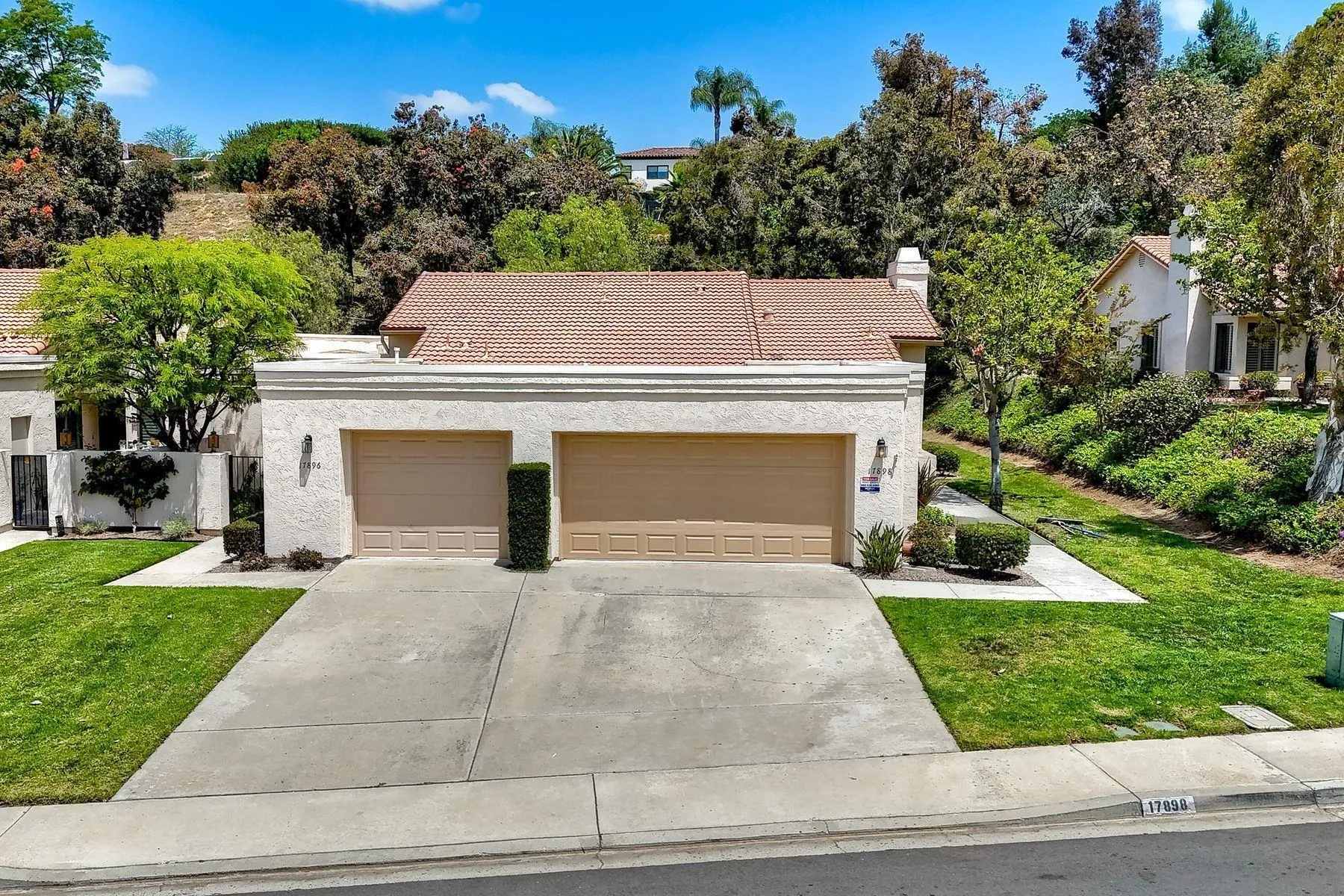 Photo #2: 260011722 Listing: Photo #2