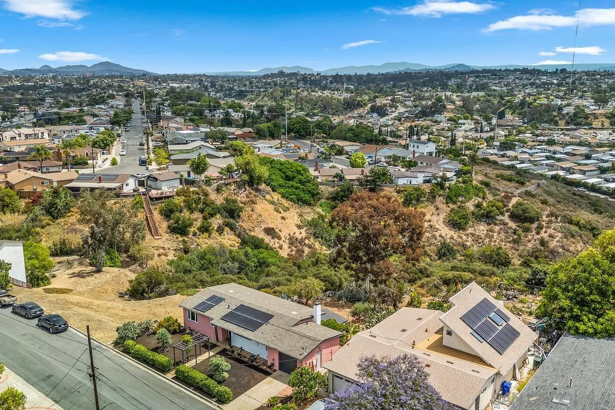 https://cdn.realtyfeed.com/cdn/127/260011724/7d839d07ae4d26f03ec8b96dc935a4f2.webp