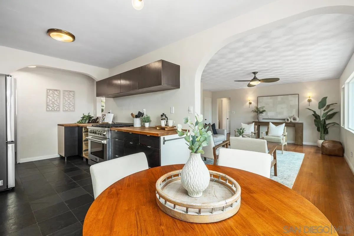 https://cdn.realtyfeed.com/cdn/127/260011724/bfa6c04cc9e83991681523568a70e2a3.webp