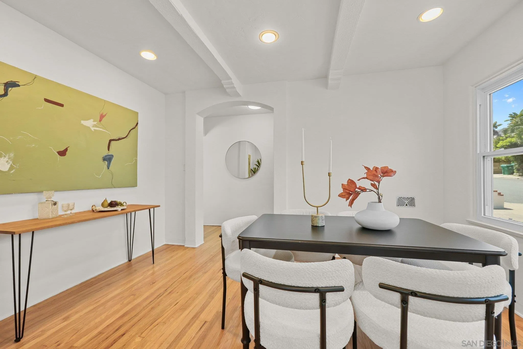 https://cdn.realtyfeed.com/cdn/127/260011726/56e2850043f83fdd890f5be5ea60b69b.webp