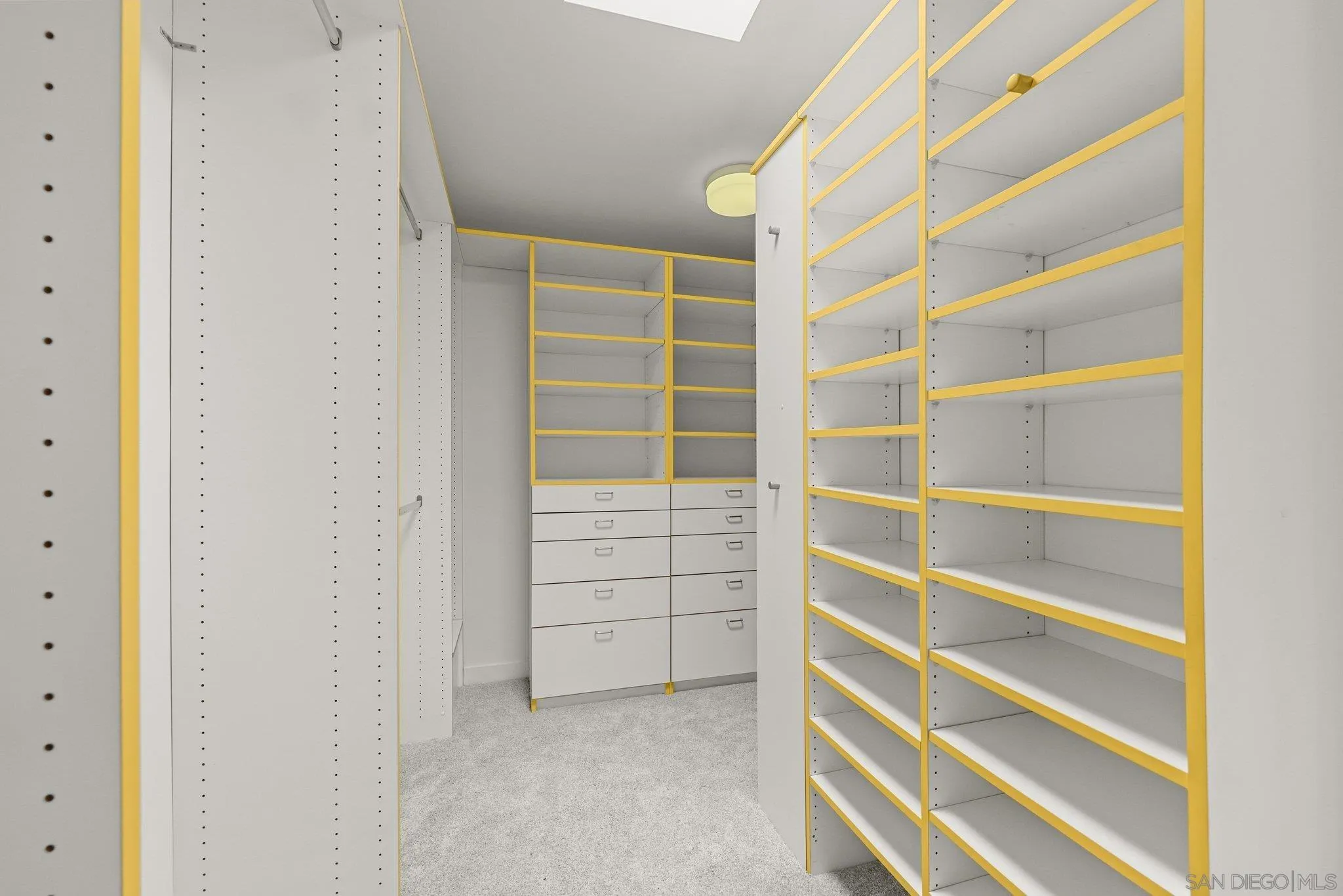 https://cdn.realtyfeed.com/cdn/127/260011726/5bdcc7ebd94a9c4afd0b377b45830a53.webp