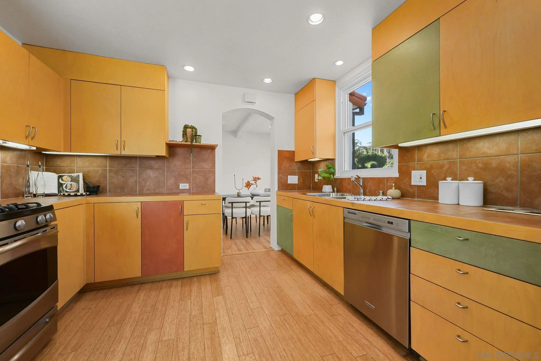 https://cdn.realtyfeed.com/cdn/127/260011726/854b5277c98aad7dafd40c0041c36f2b.webp