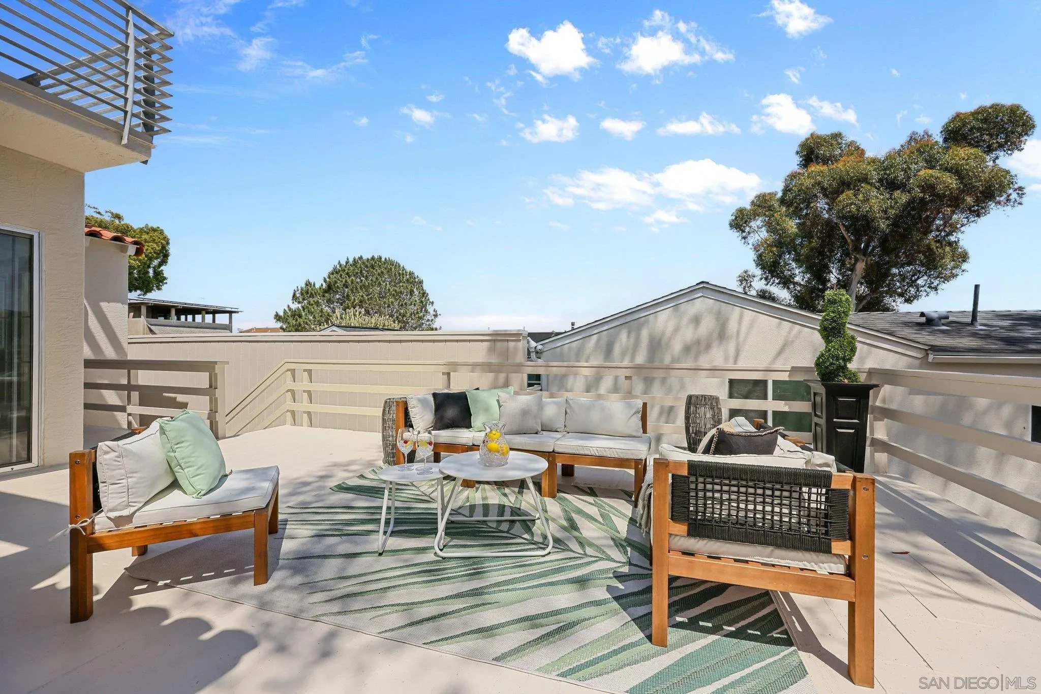 https://cdn.realtyfeed.com/cdn/127/260011726/e2b64b6c0c791ba409959bb278f619d2.webp
