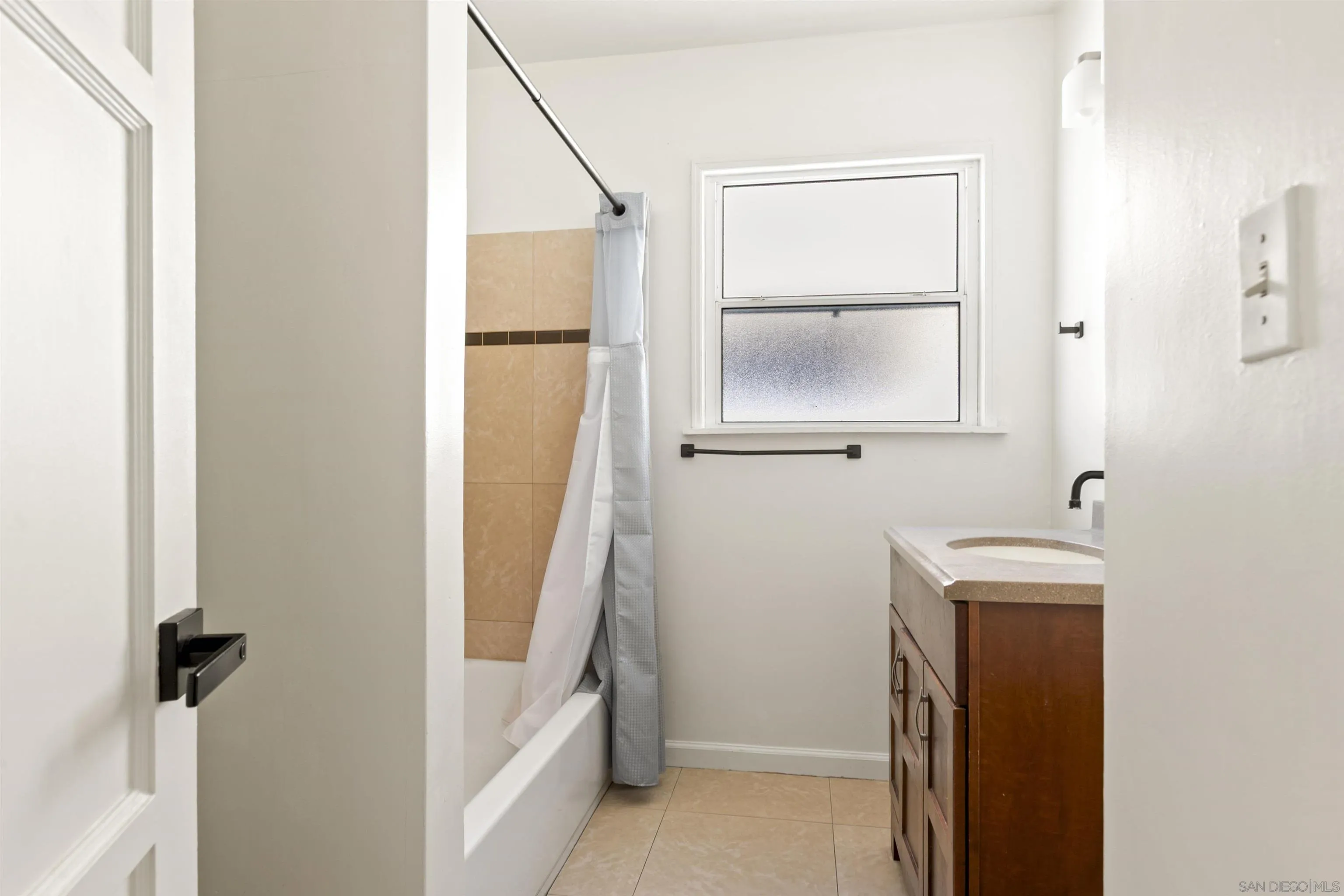 https://cdn.realtyfeed.com/cdn/127/260011730/3604af6d606497d6e35c8f683b5404c6.webp