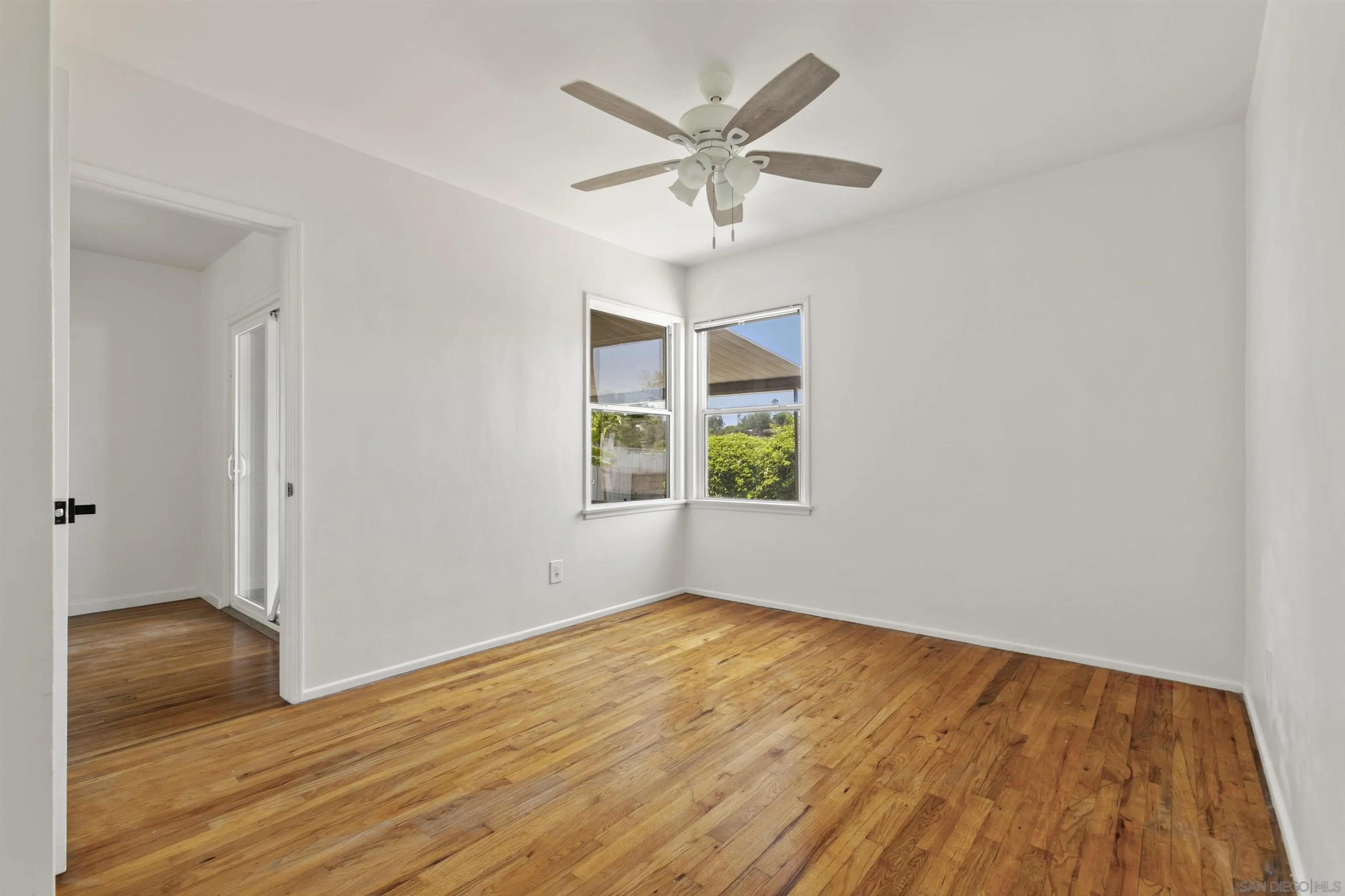 https://cdn.realtyfeed.com/cdn/127/260011730/4cb52638bcdd05148bdf424f16eb10d9.webp