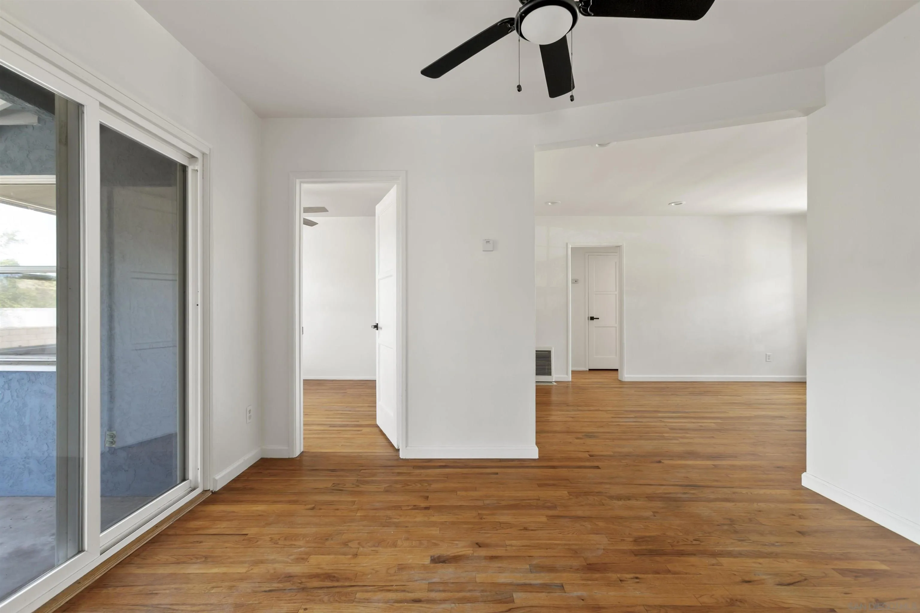 https://cdn.realtyfeed.com/cdn/127/260011730/5d6cc15e8a33255980801d3ddb143d86.webp
