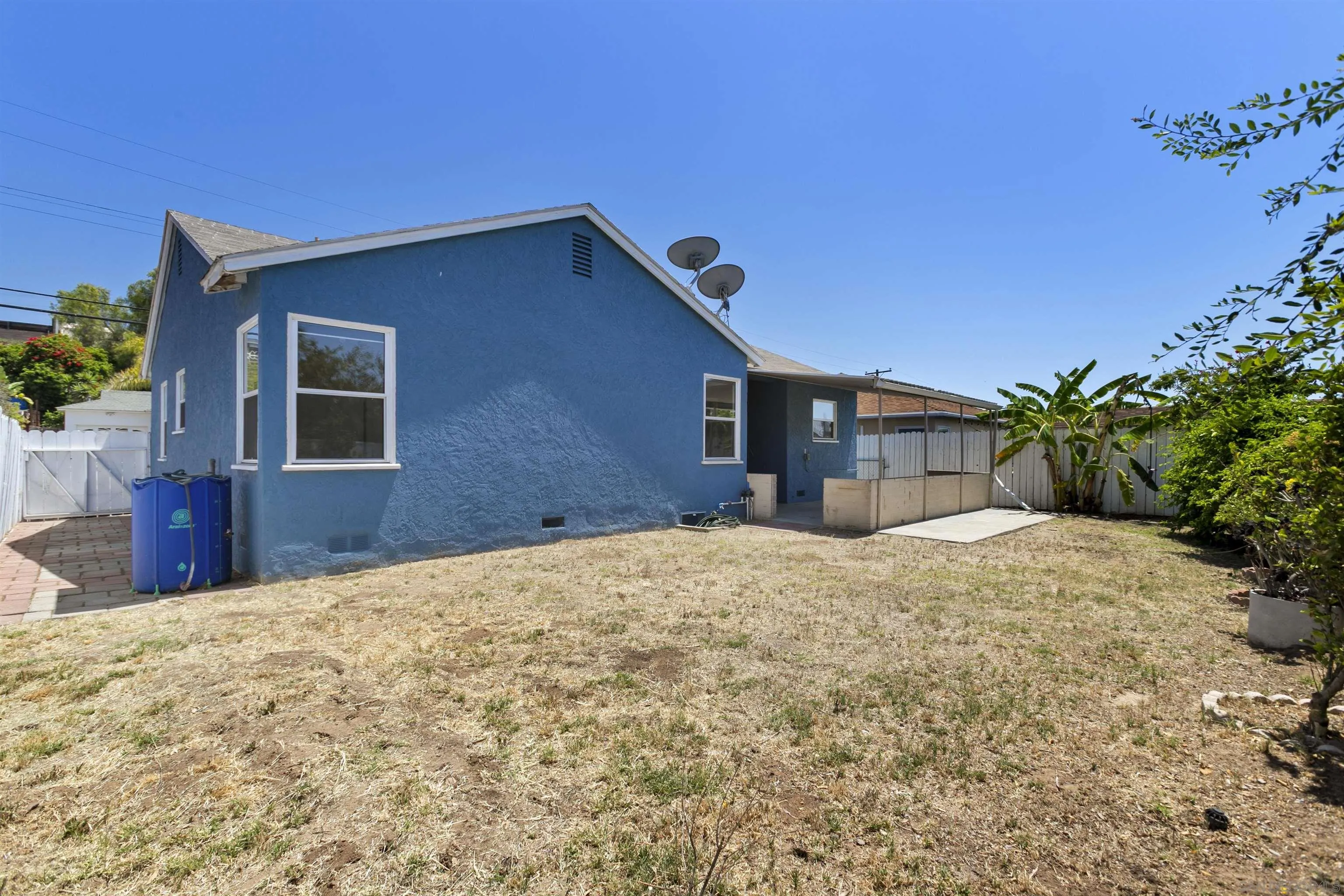 https://cdn.realtyfeed.com/cdn/127/260011730/7ec526b1db8758d63f4c3825ebb9a13c.webp