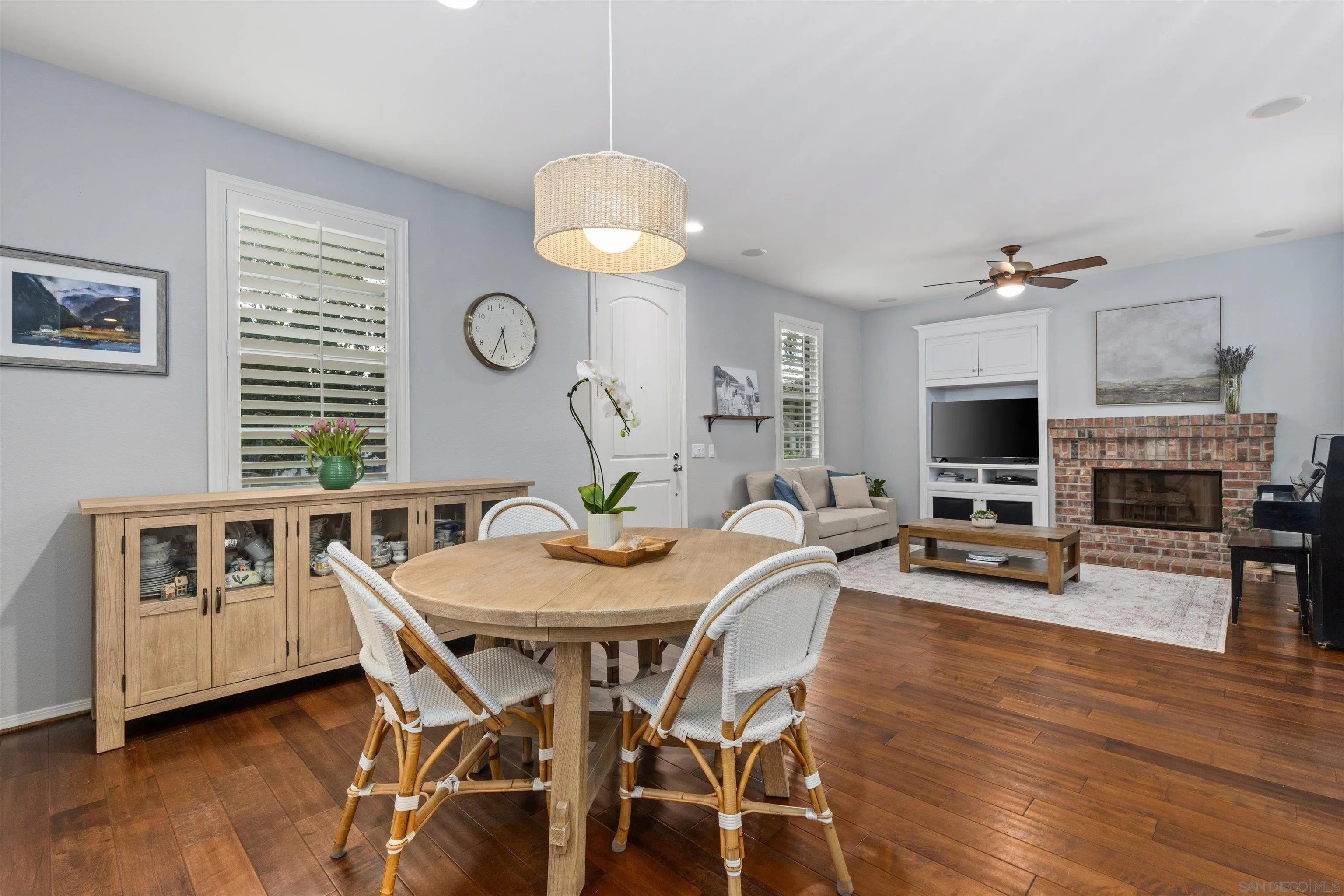 https://cdn.realtyfeed.com/cdn/127/260011734/95a9216310f66bf3136866f4d5c63aaf.webp