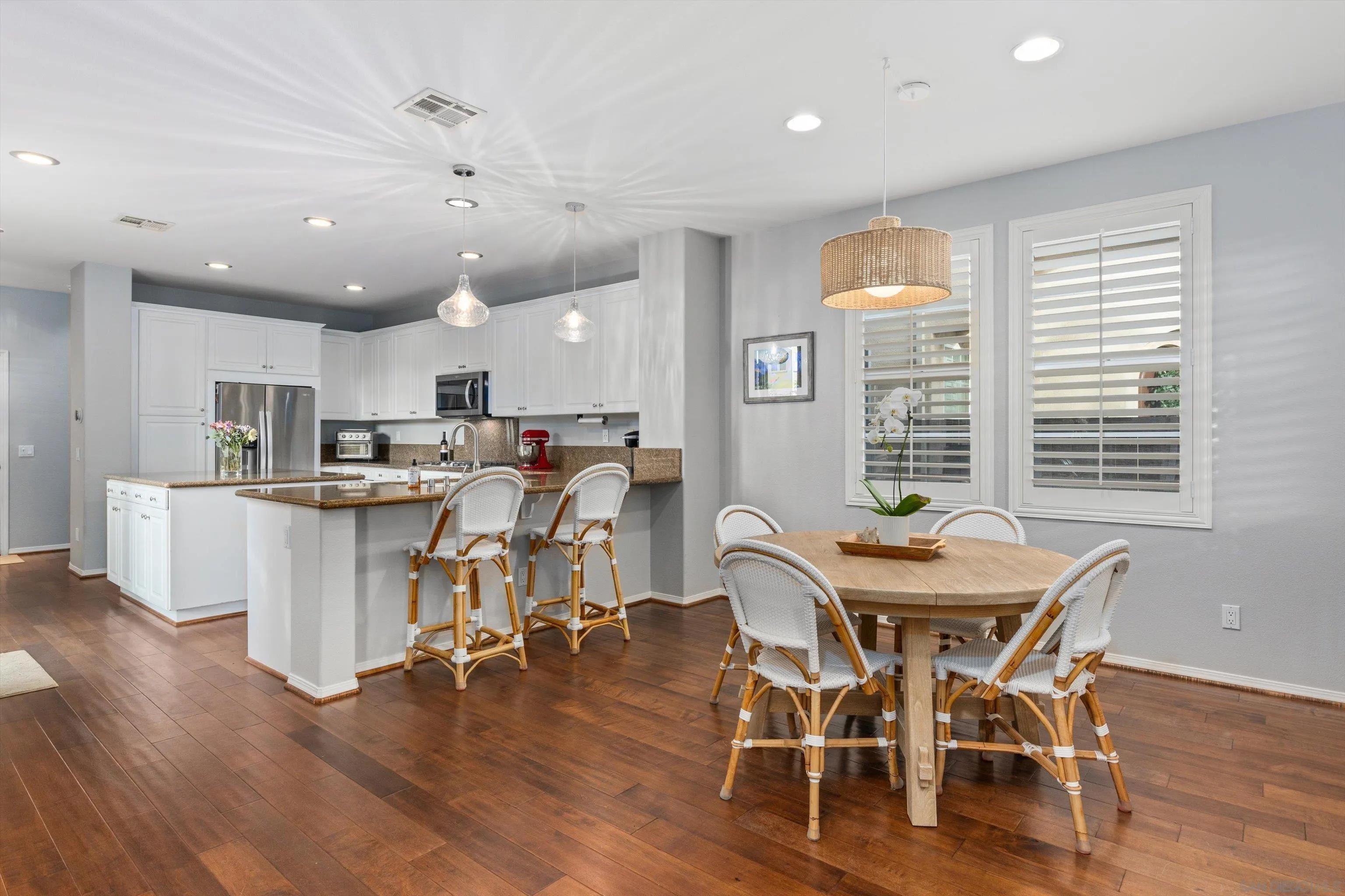 https://cdn.realtyfeed.com/cdn/127/260011734/a6f6713f2f9d166e95d0442a646cdfdb.webp
