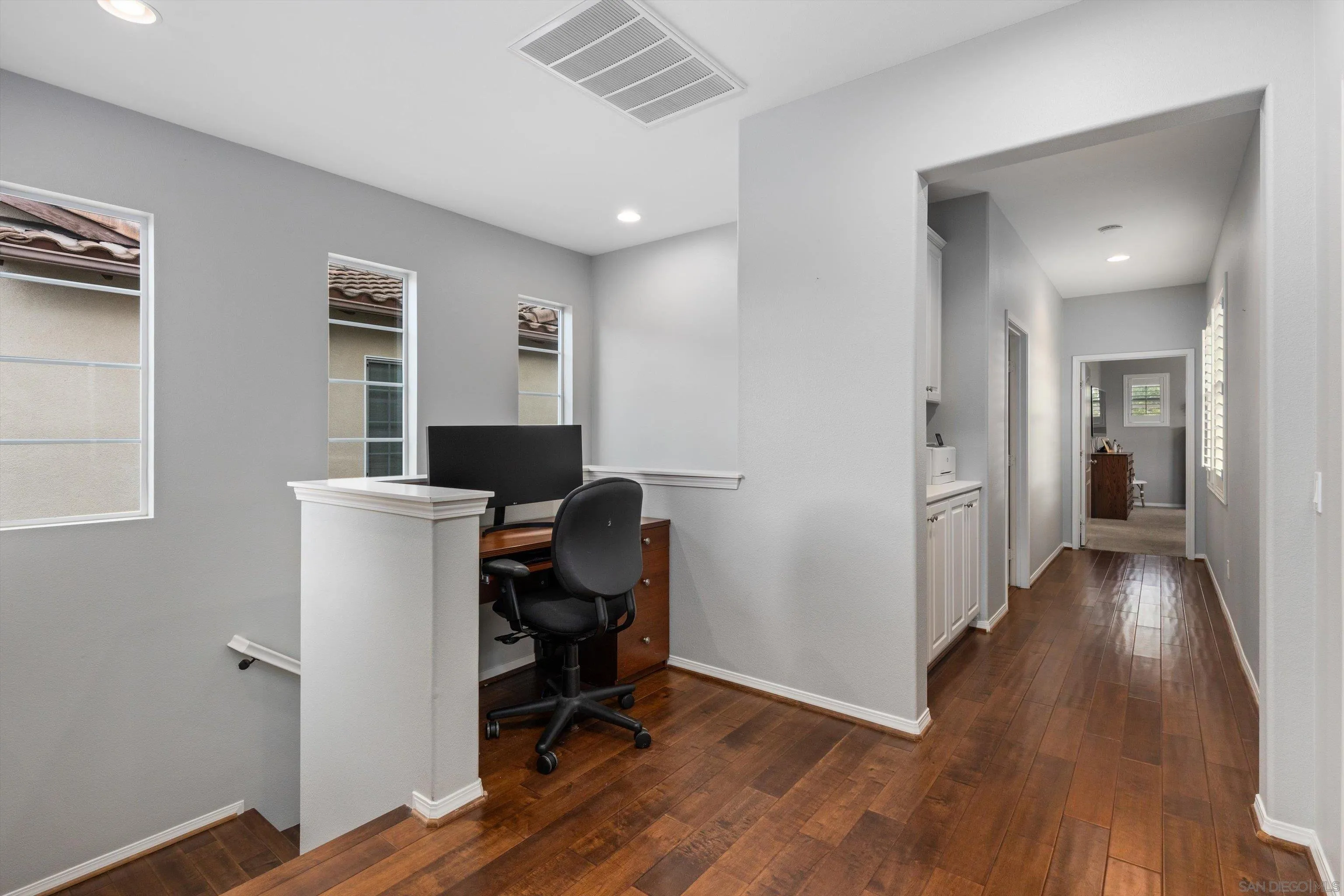https://cdn.realtyfeed.com/cdn/127/260011734/cdb0f9bf6808641e6007e6d40600f707.webp