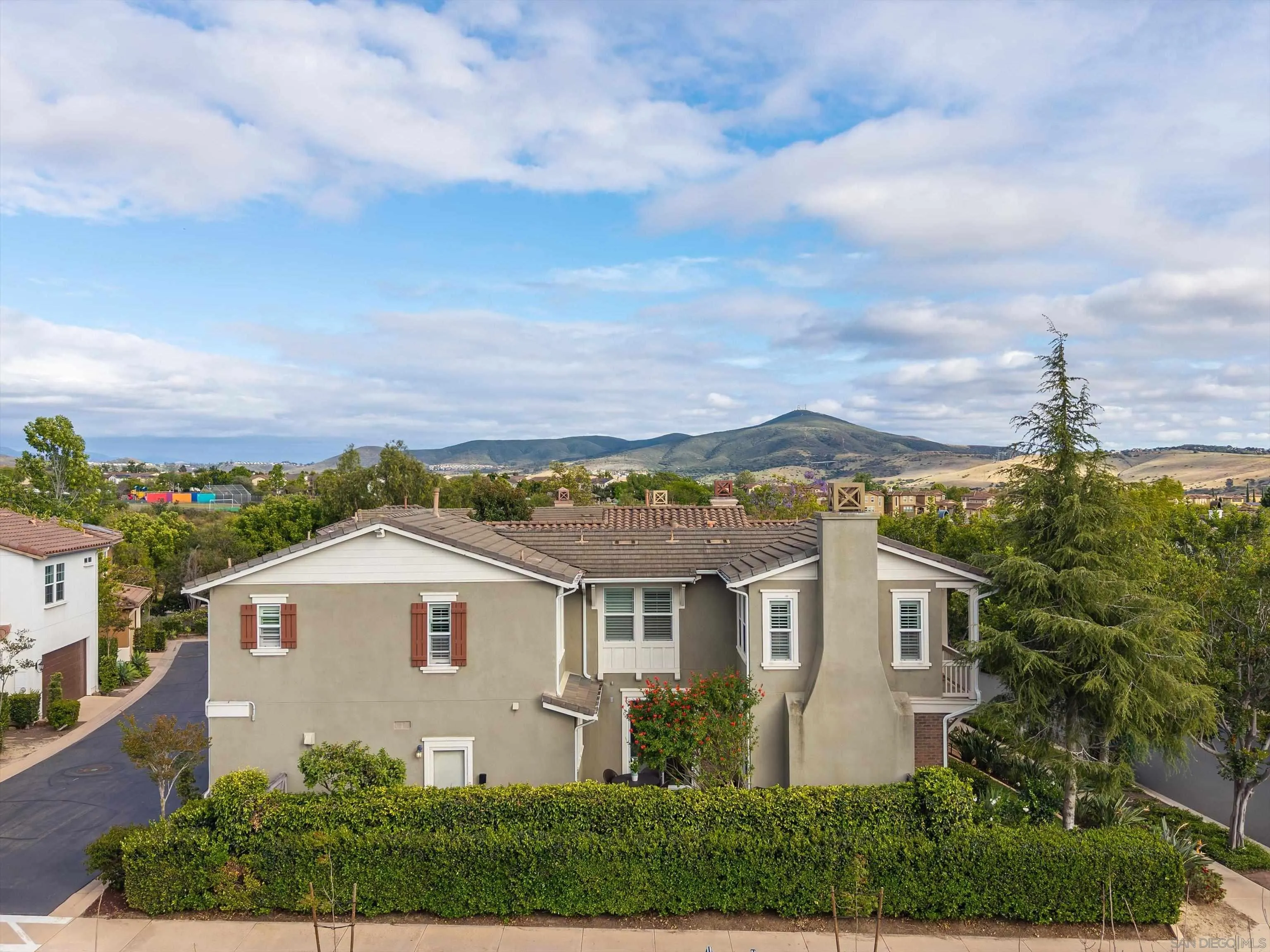 https://cdn.realtyfeed.com/cdn/127/260011734/d6e312a93cd4c18c1e07bbb23e6d6a17.webp