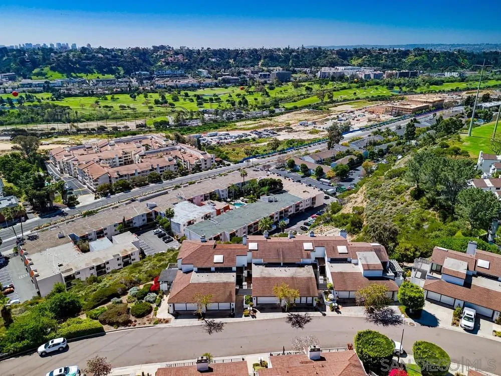 https://cdn.realtyfeed.com/cdn/127/260011735/6726ac2aebe3259dd7328efea1f65361.webp
