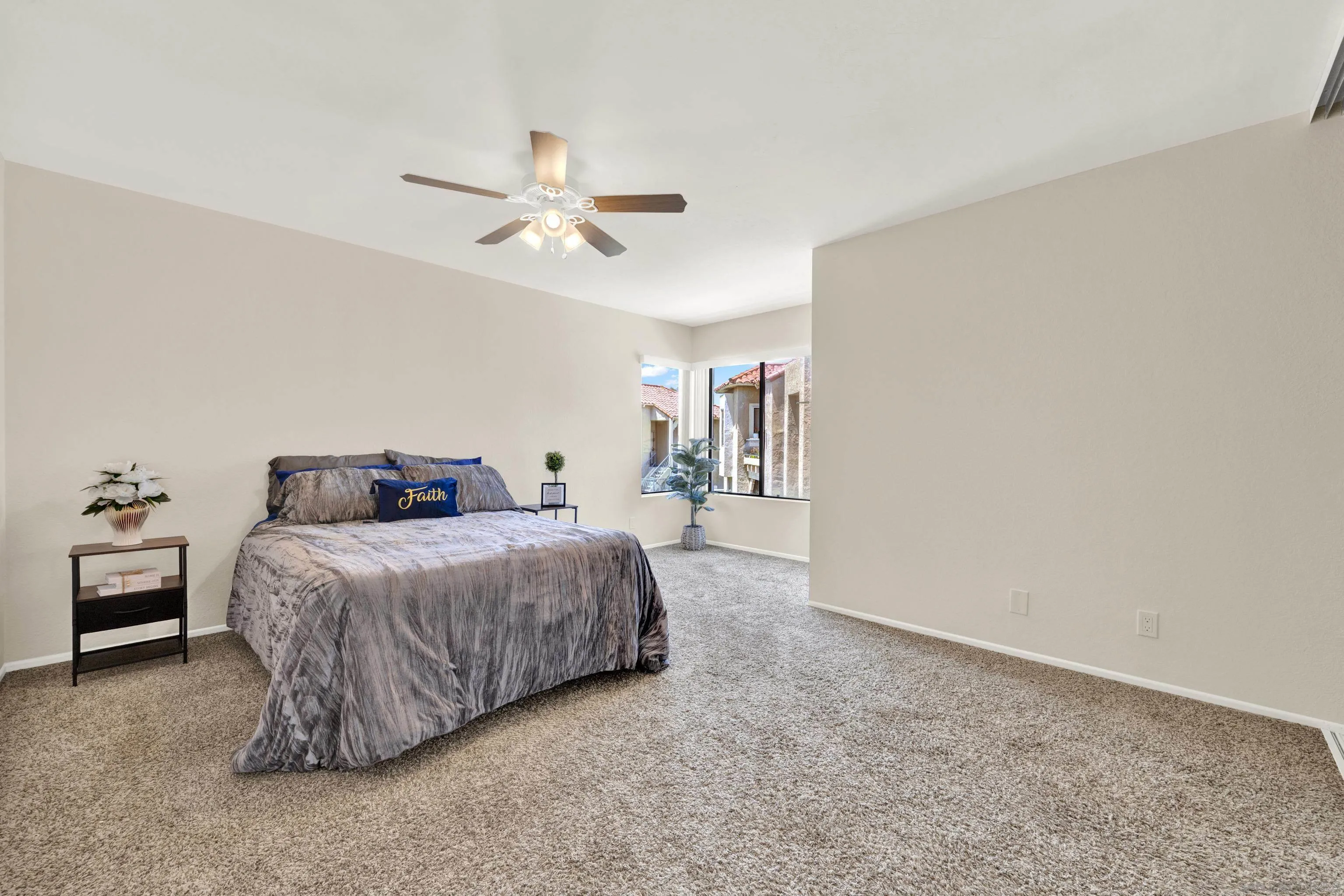 https://cdn.realtyfeed.com/cdn/127/260011738/557a3a6f6ce759c0f542f4f3d8316b0c.webp