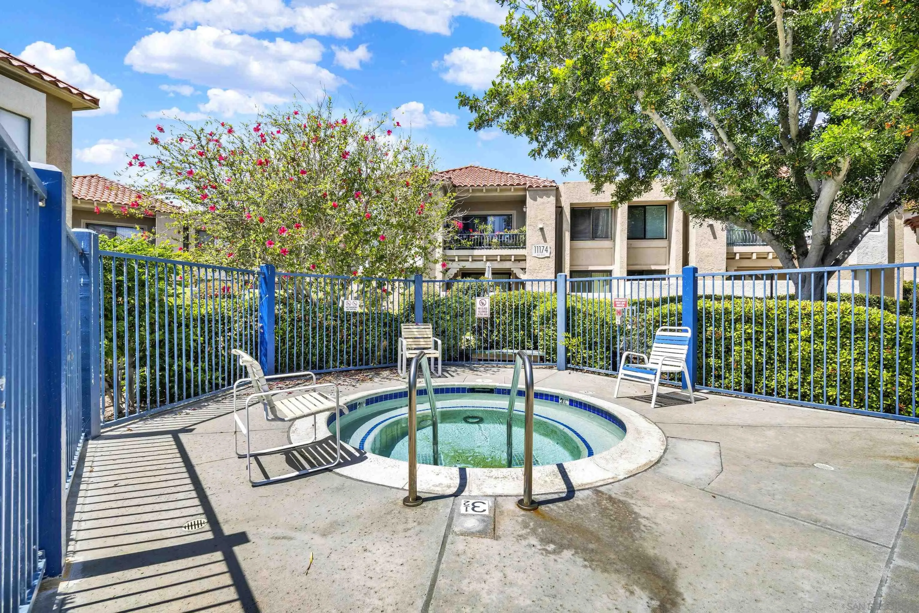 https://cdn.realtyfeed.com/cdn/127/260011738/821d3dfeccd3d4a6ce7a3f2338c1a3a8.webp