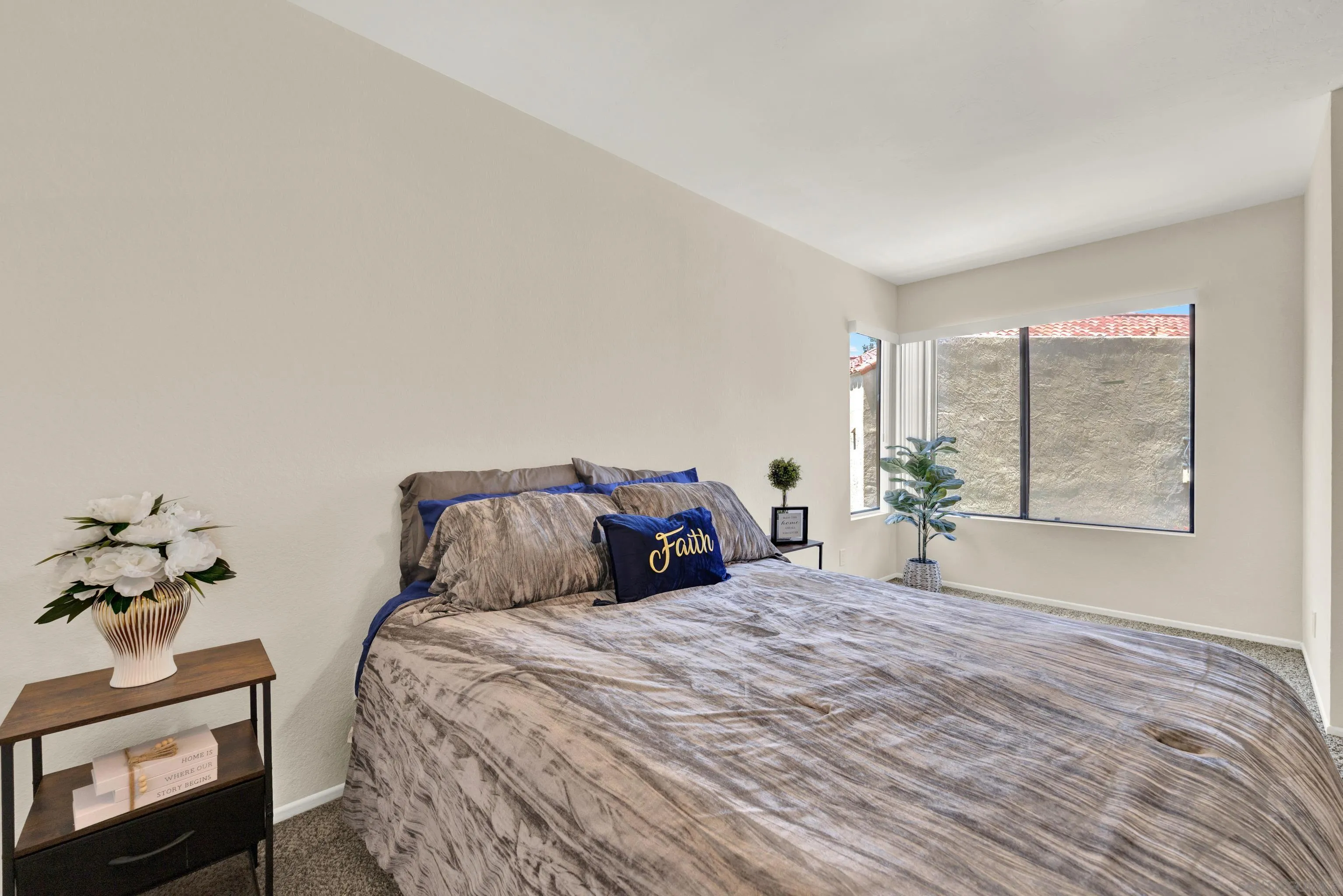 https://cdn.realtyfeed.com/cdn/127/260011738/976944c0ac97f103ed042c5c44077067.webp