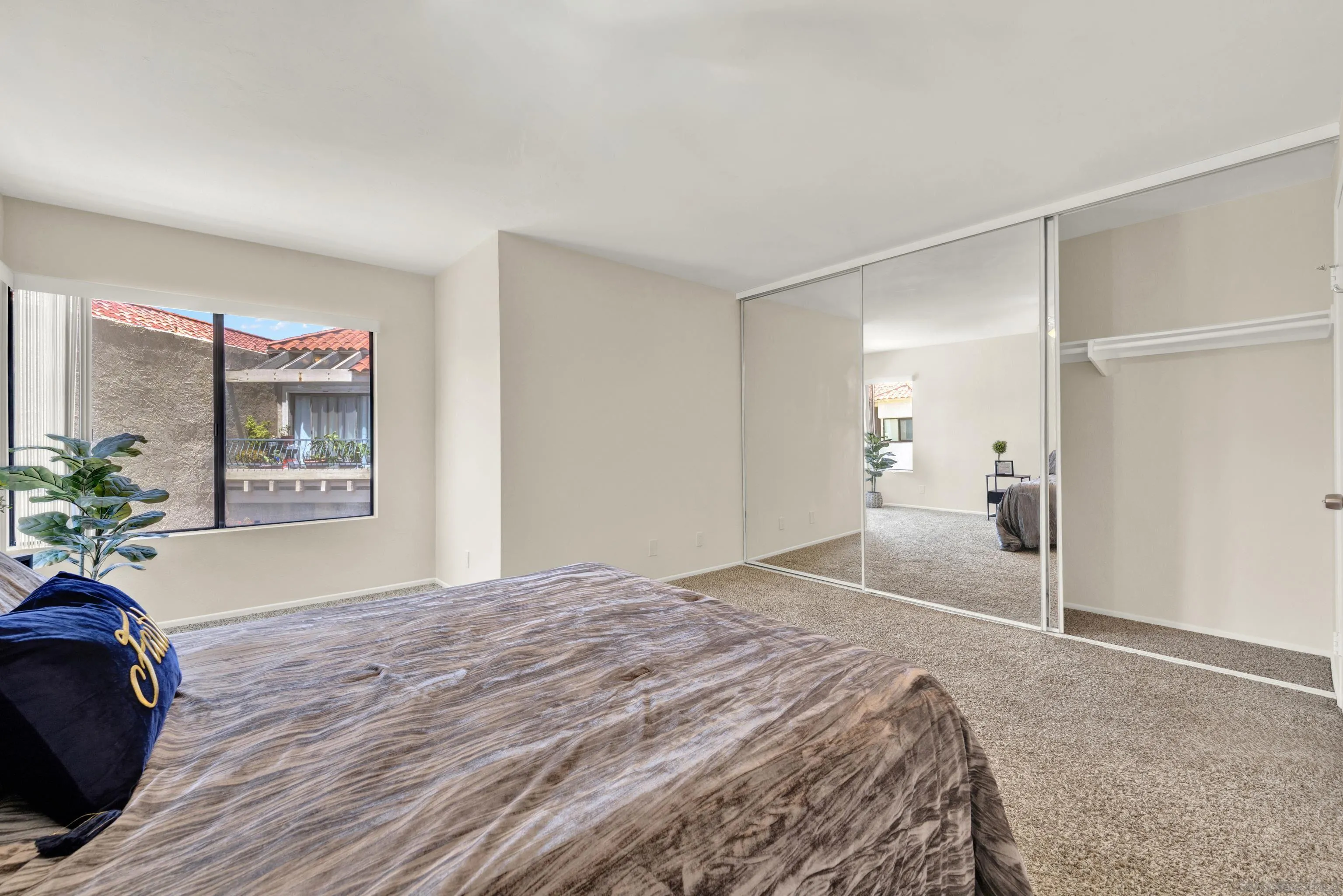 https://cdn.realtyfeed.com/cdn/127/260011738/9d4059df8d43380d72d216e436a1ef27.webp