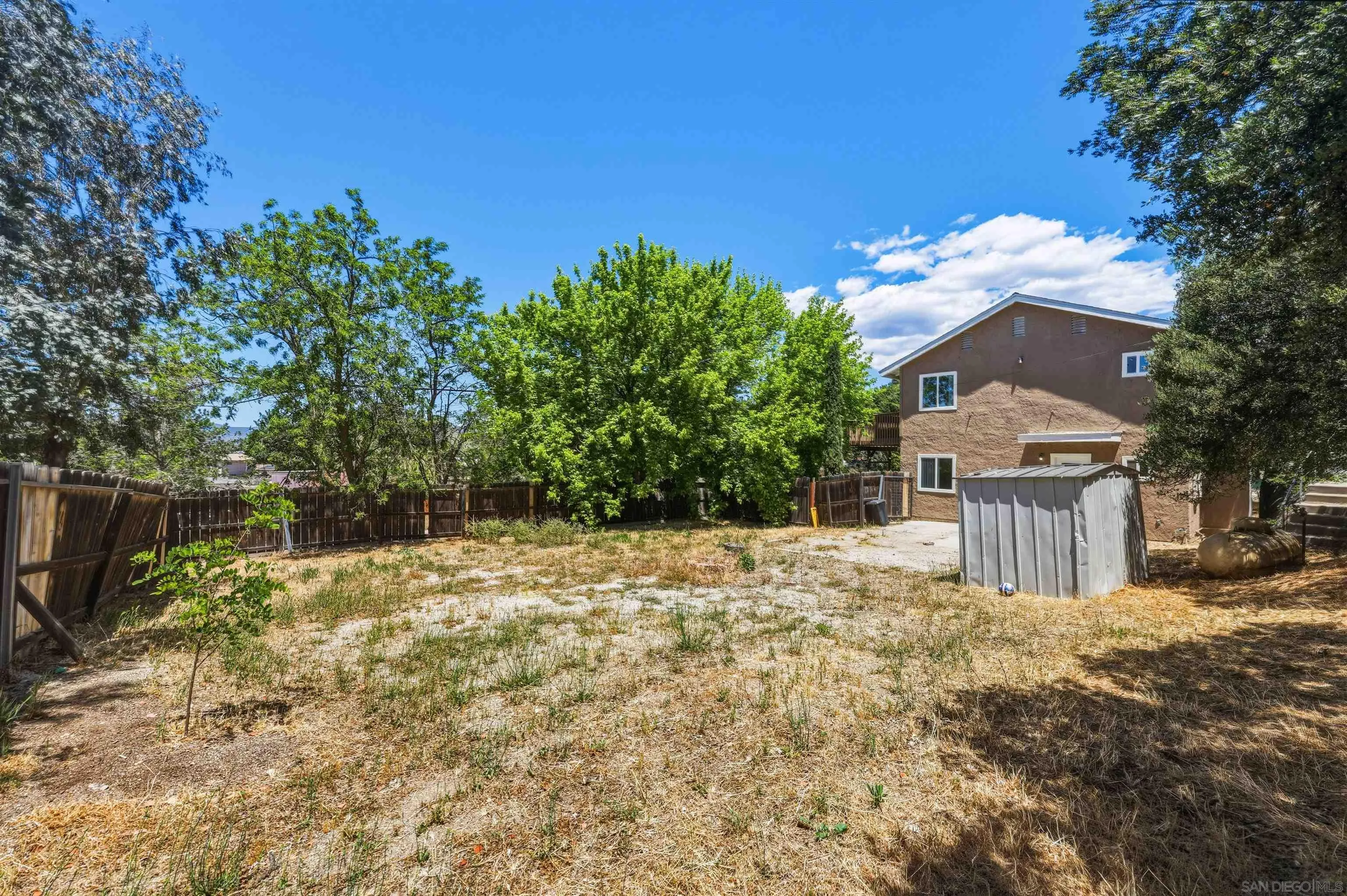 https://cdn.realtyfeed.com/cdn/127/260011739/3c98e464a1c626937e84abe813f4afc4.webp