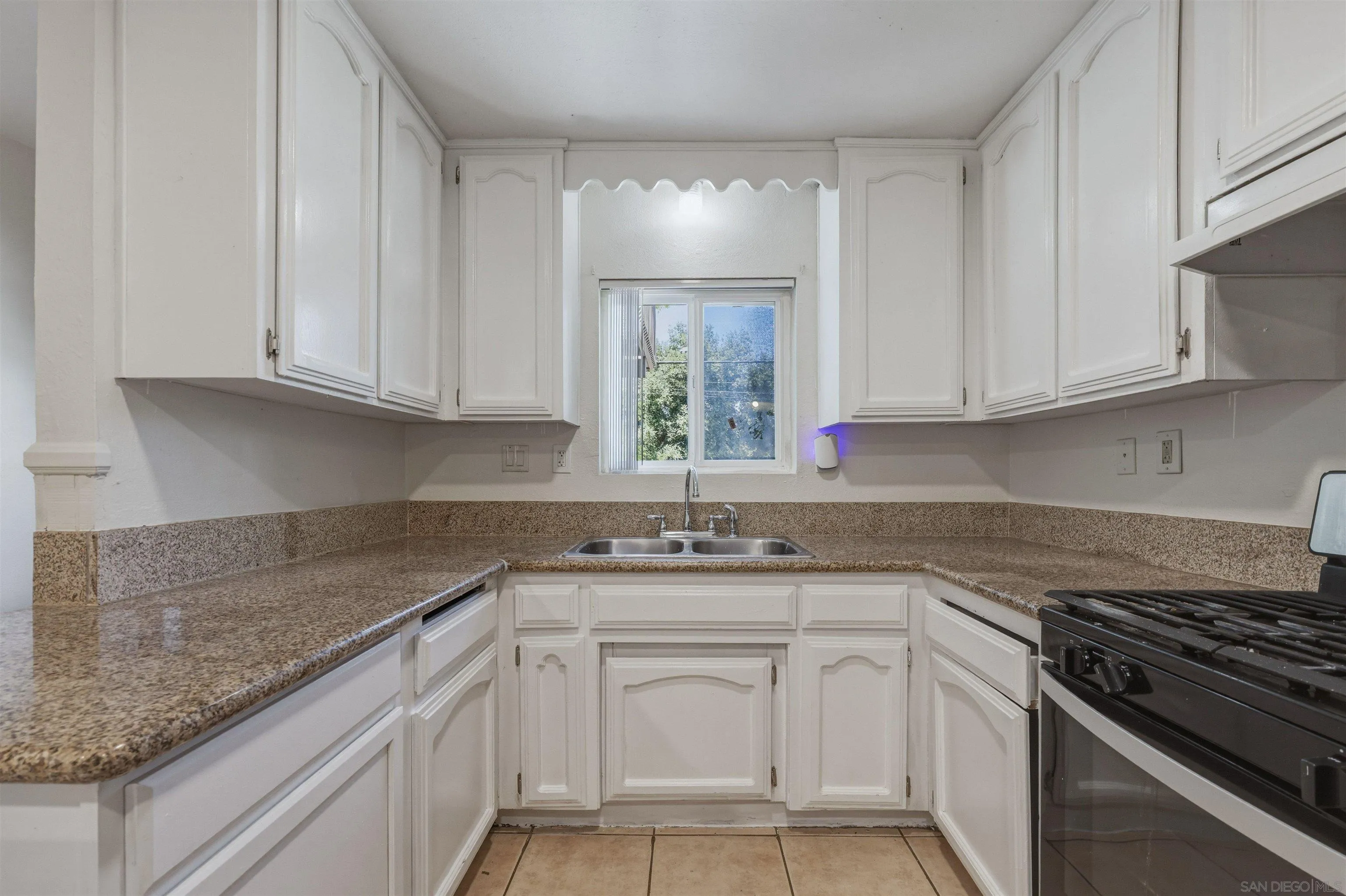 https://cdn.realtyfeed.com/cdn/127/260011739/a4a913407541c9561b49c428bdae7ad3.webp
