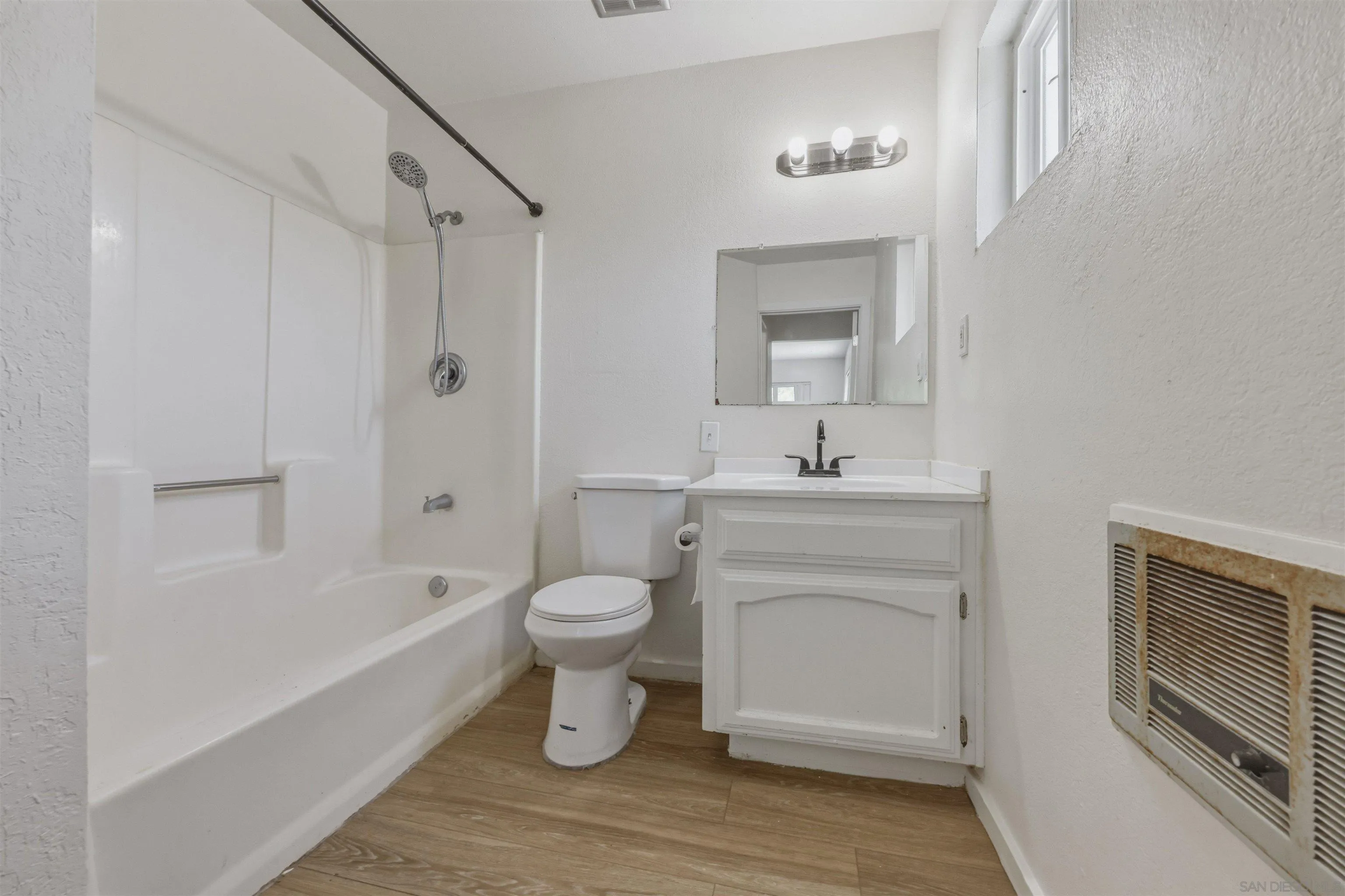 https://cdn.realtyfeed.com/cdn/127/260011739/b32c0376ff9ab93fc0b8b4fb51c2d632.webp