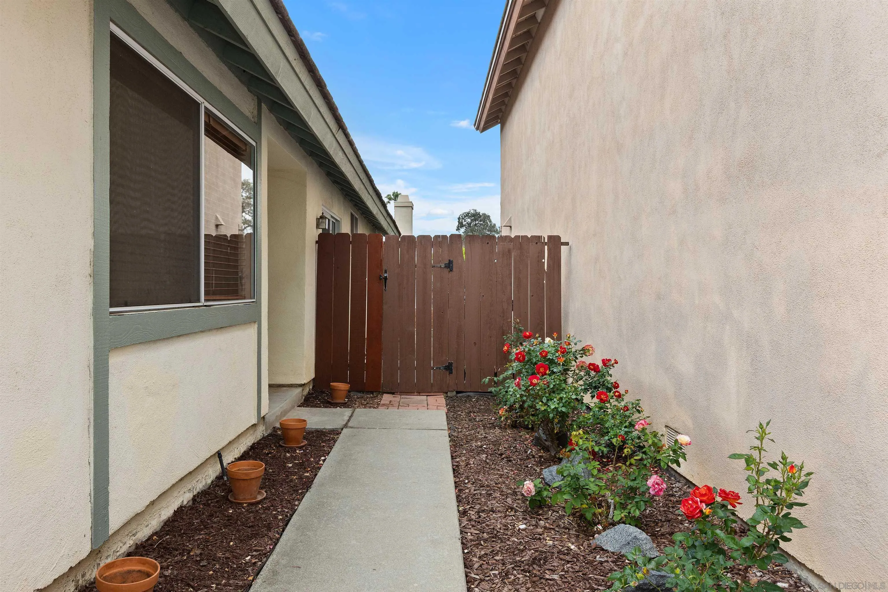 2435 Heatherwood Ct, Escondido, CA 92026 - Photo 3 of 42, Escondido, CA
