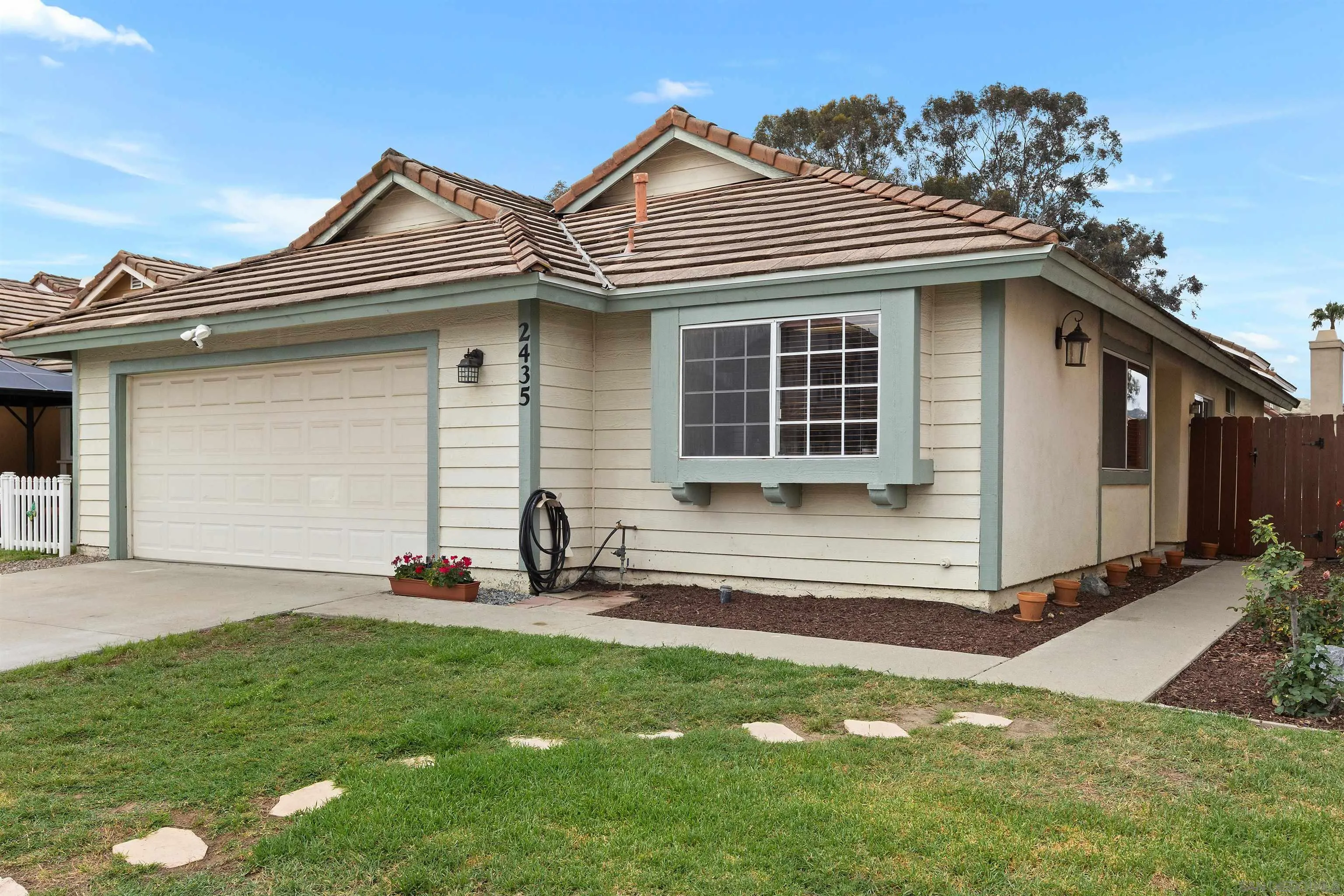 2435 Heatherwood Ct, Escondido, CA 92026 - Photo 2 of 42, Escondido, CA
