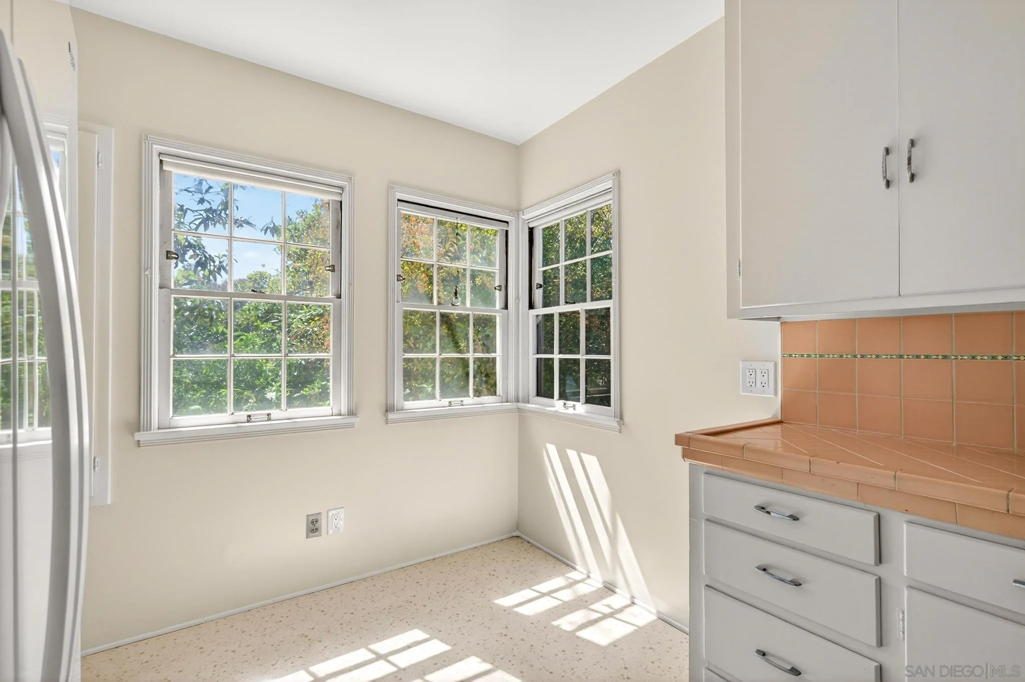 https://cdn.realtyfeed.com/cdn/127/260011746/8e81ff8dd90dd0b151d3e21547d034f3.webp
