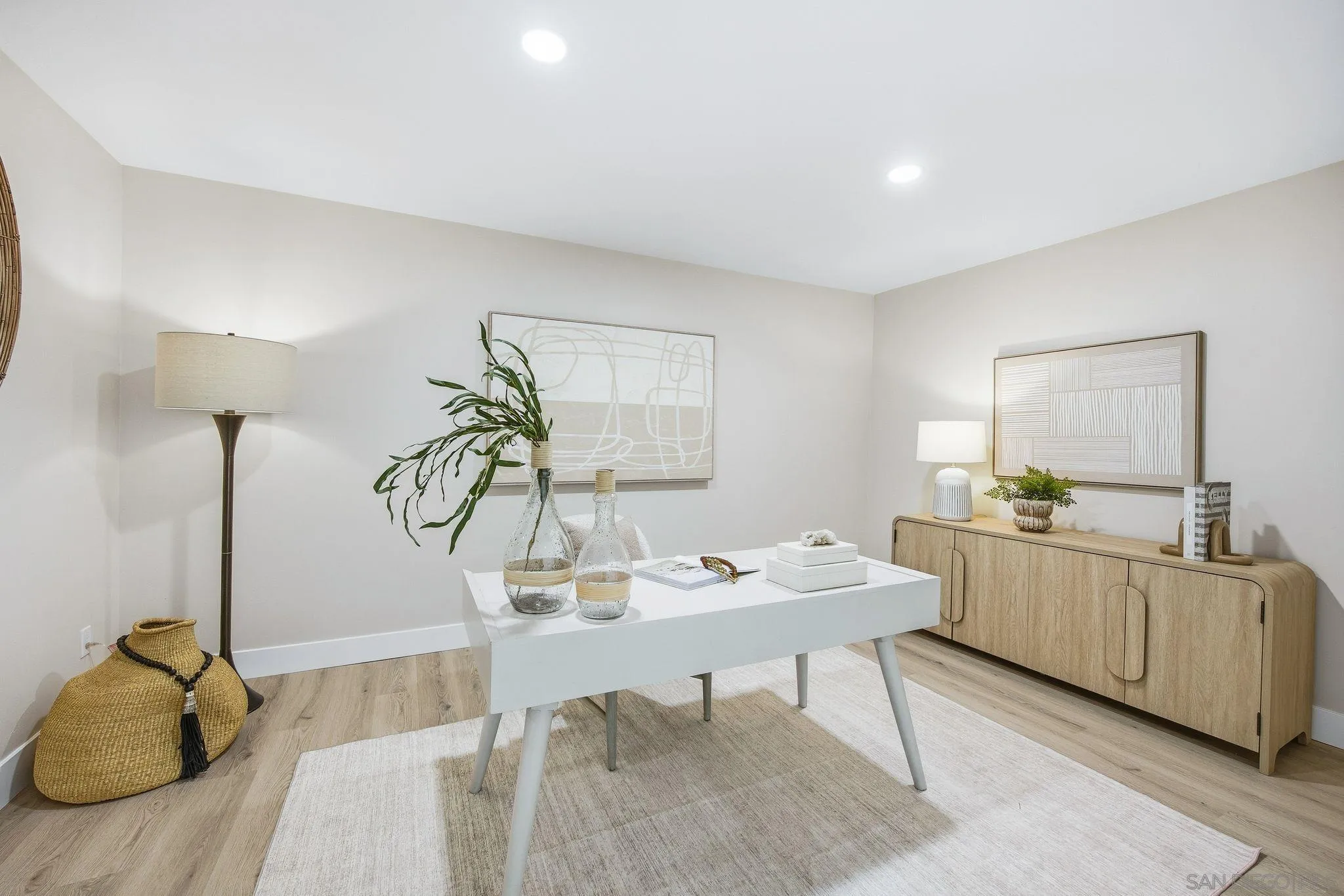 https://cdn.realtyfeed.com/cdn/127/260011749/595f77929e217bb34e0d18e55ee99184.webp