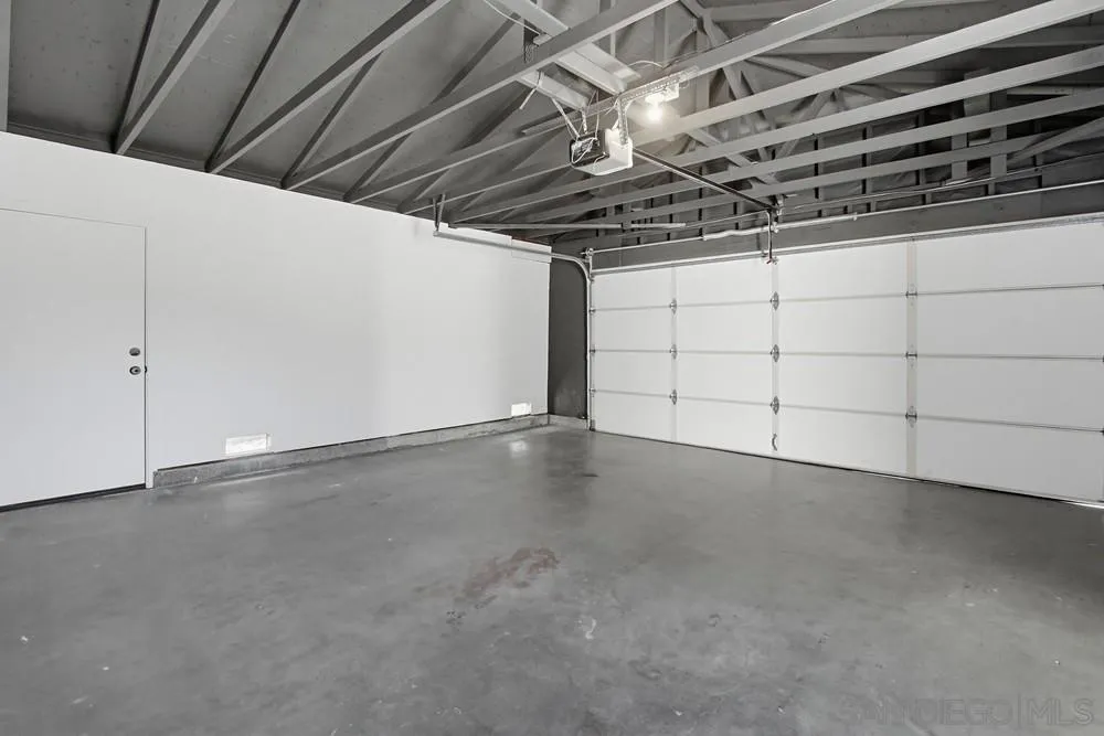 https://cdn.realtyfeed.com/cdn/127/260011751/02c2d05e8df424d54f389a38dc3b008b.webp