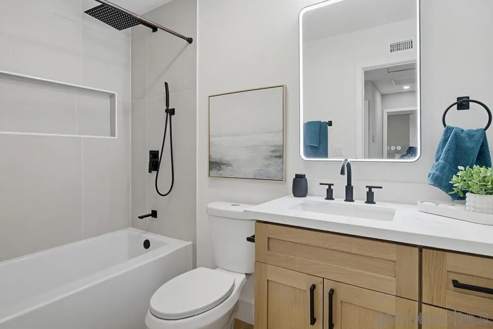 https://cdn.realtyfeed.com/cdn/127/260011751/3c74b64690dc2849a3fc79f191eba15c.webp