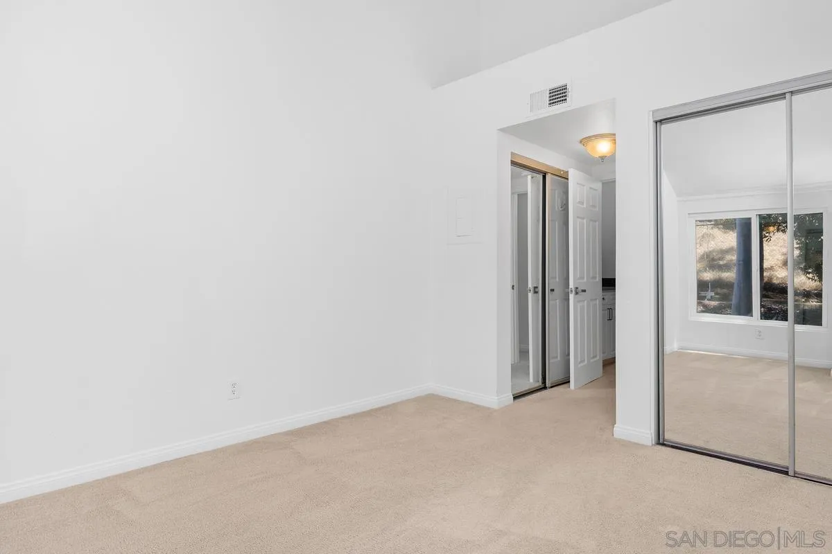 Photo #15: 260011754 Listing: Photo #15