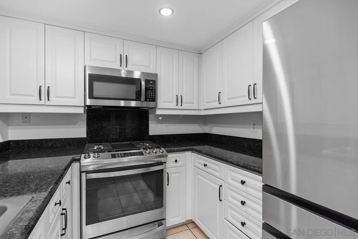 Photo #7: 260011754 Listing: Photo #7