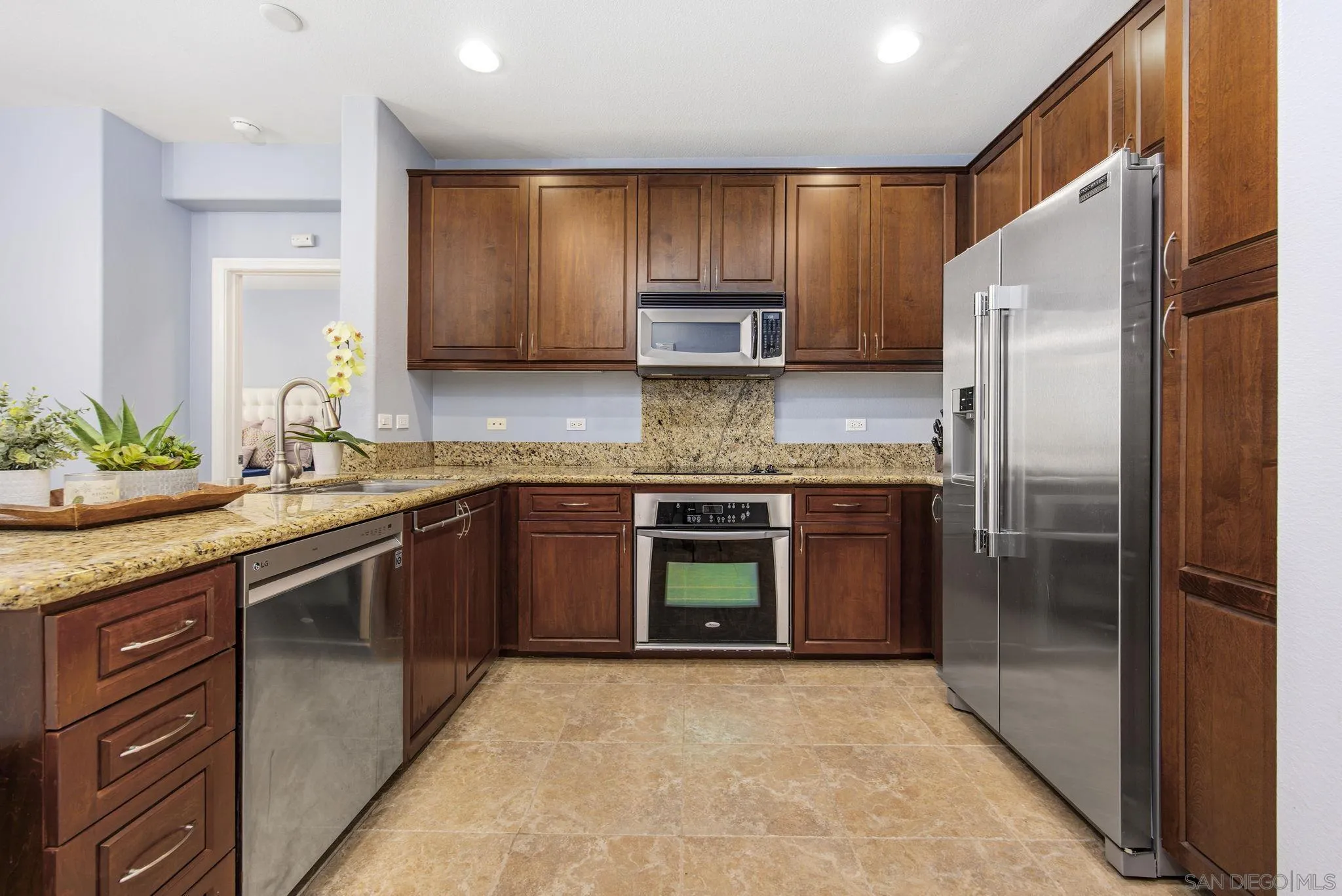 Photo #3: 260011760 Listing: Photo #3