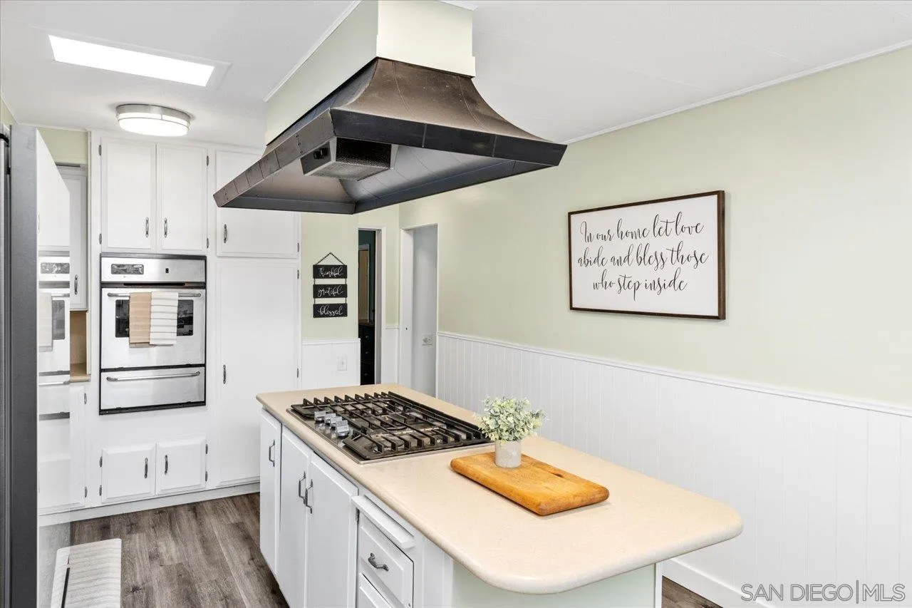 https://cdn.realtyfeed.com/cdn/127/260011762/d2aadc93ffa39da9db0f184d70e28ea7.webp