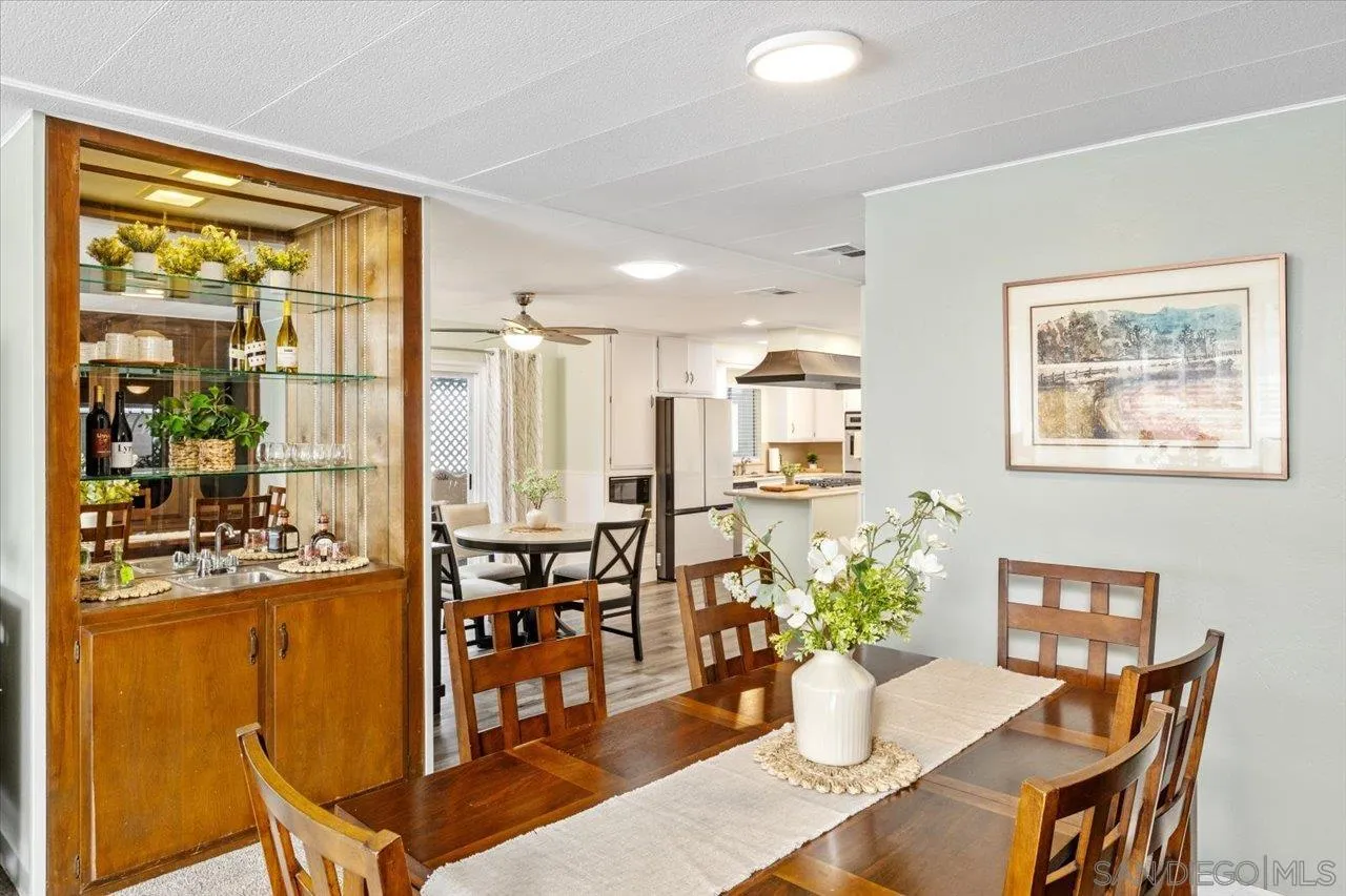 https://cdn.realtyfeed.com/cdn/127/260011762/d390a0dfedd0fe1c64399e3aca9776f3.webp