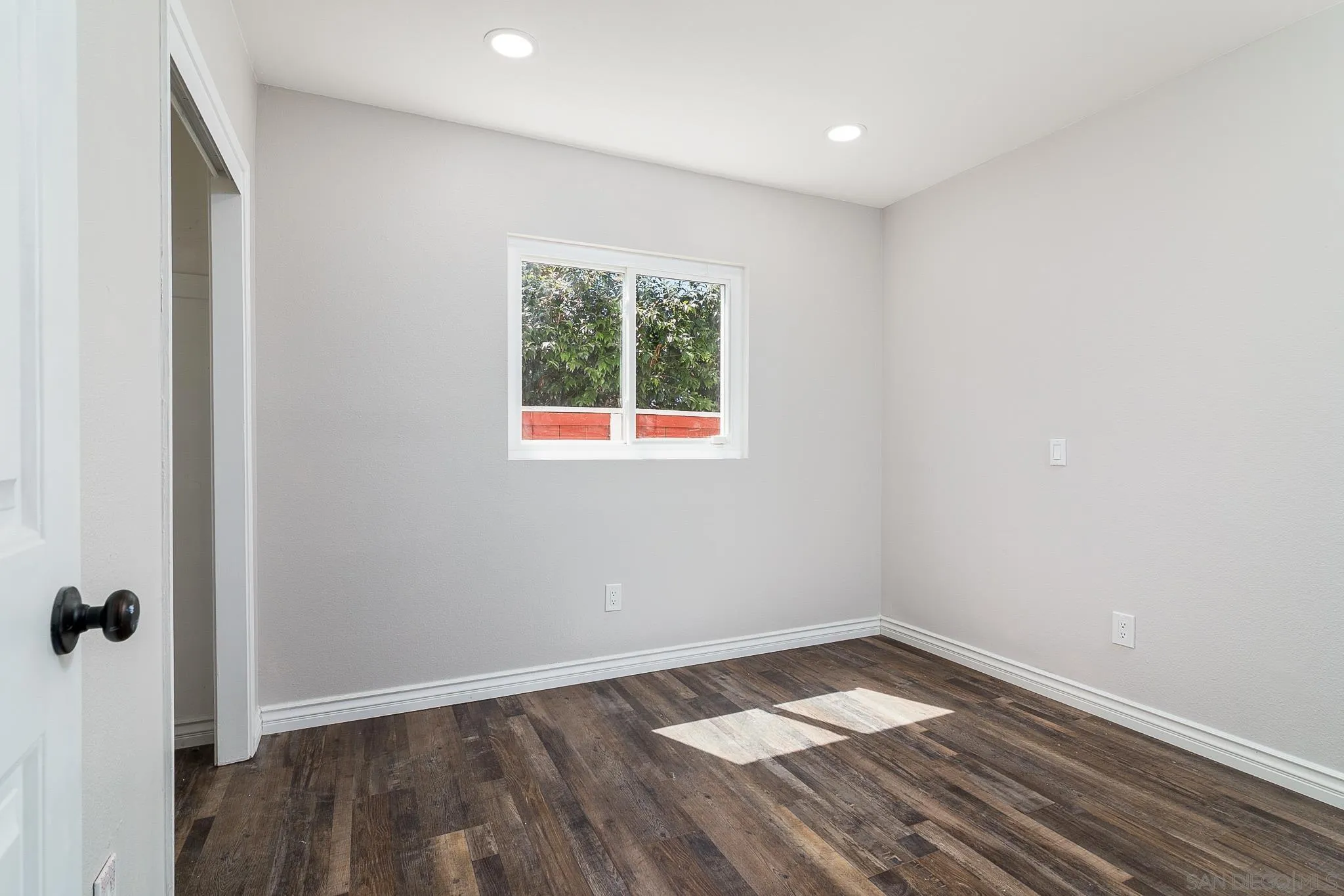 https://cdn.realtyfeed.com/cdn/127/260011767/2bcb926d598aa0dd23b1ee964b3b788e.webp