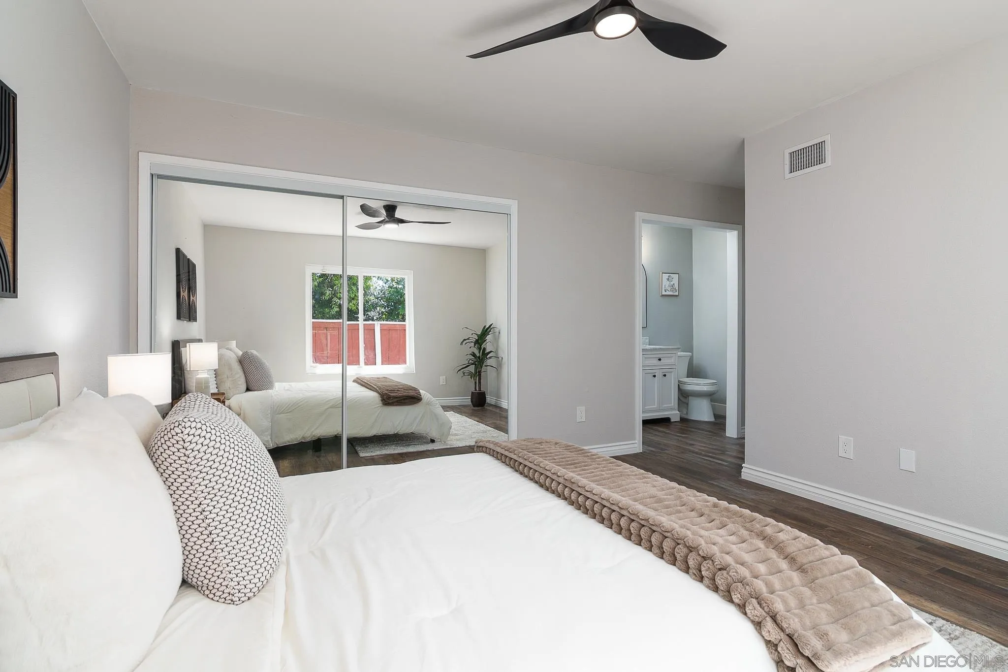 https://cdn.realtyfeed.com/cdn/127/260011767/41a3f63aedd50a35eaac69deccda963f.webp