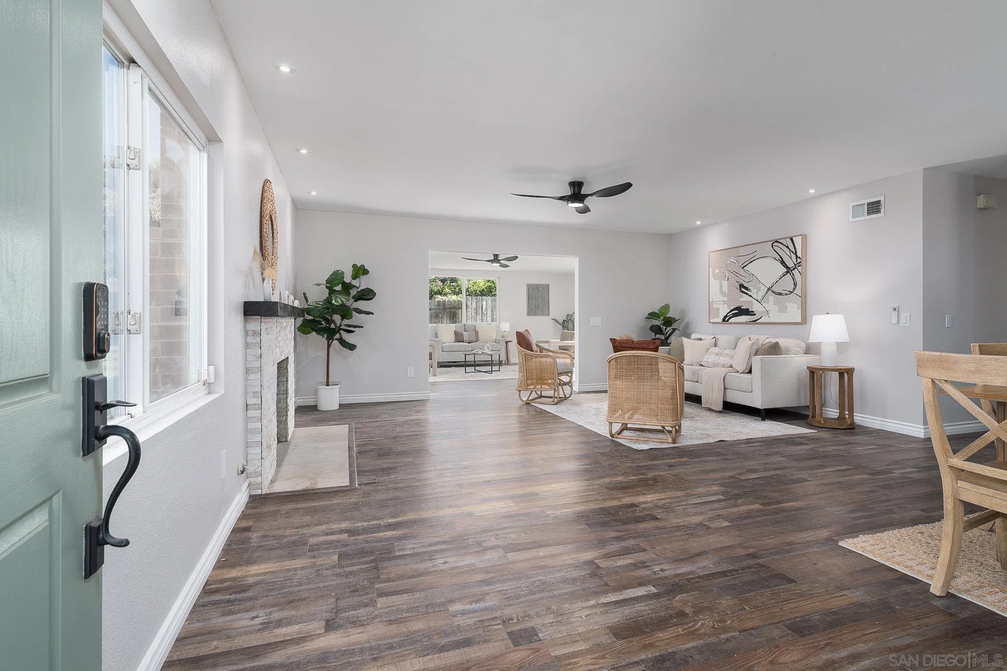 https://cdn.realtyfeed.com/cdn/127/260011767/99214b92b90f7a9bb17b05cc0c5d5af7.webp
