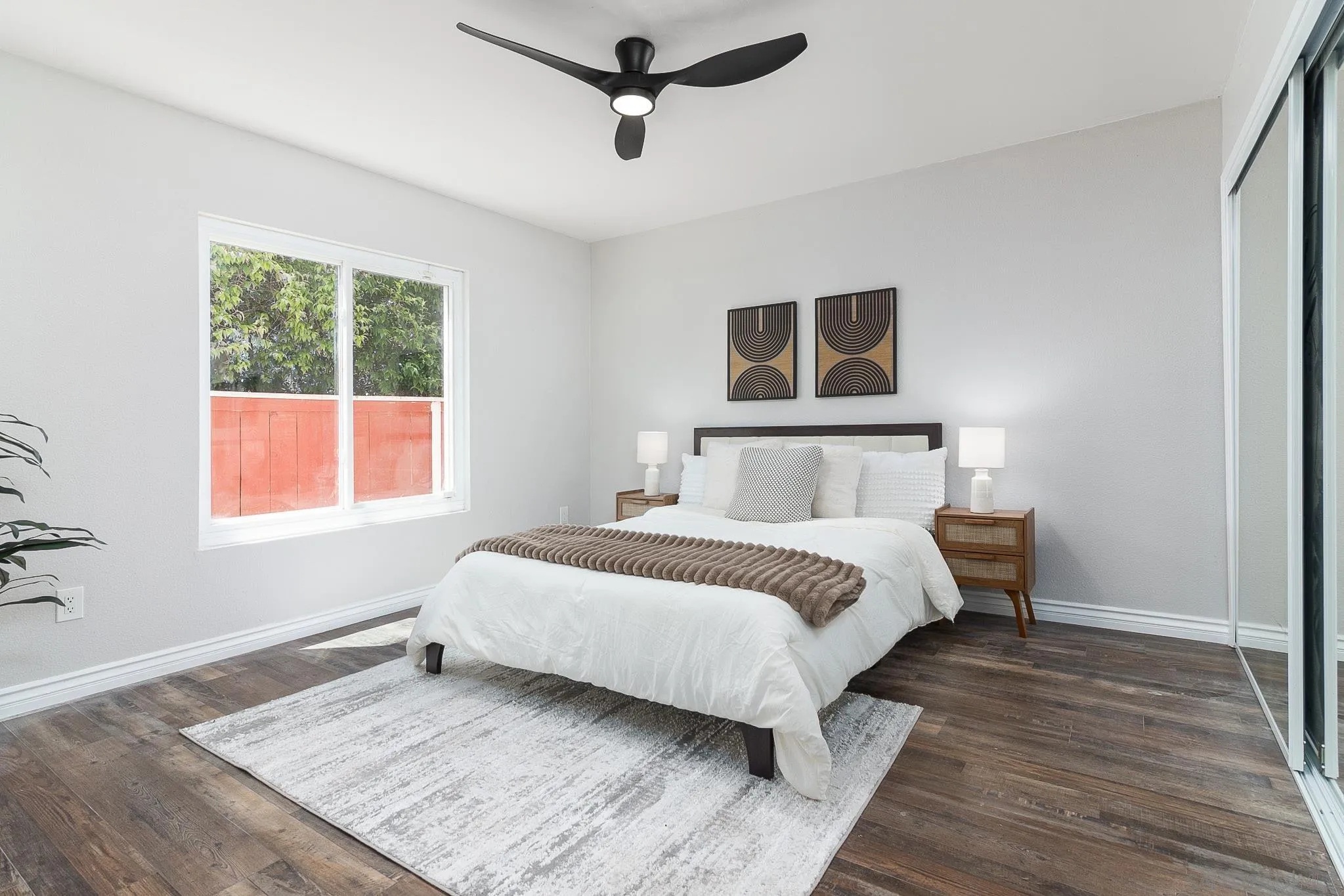 https://cdn.realtyfeed.com/cdn/127/260011767/ce9d36ad69eae967773fda2d1e36aeca.webp