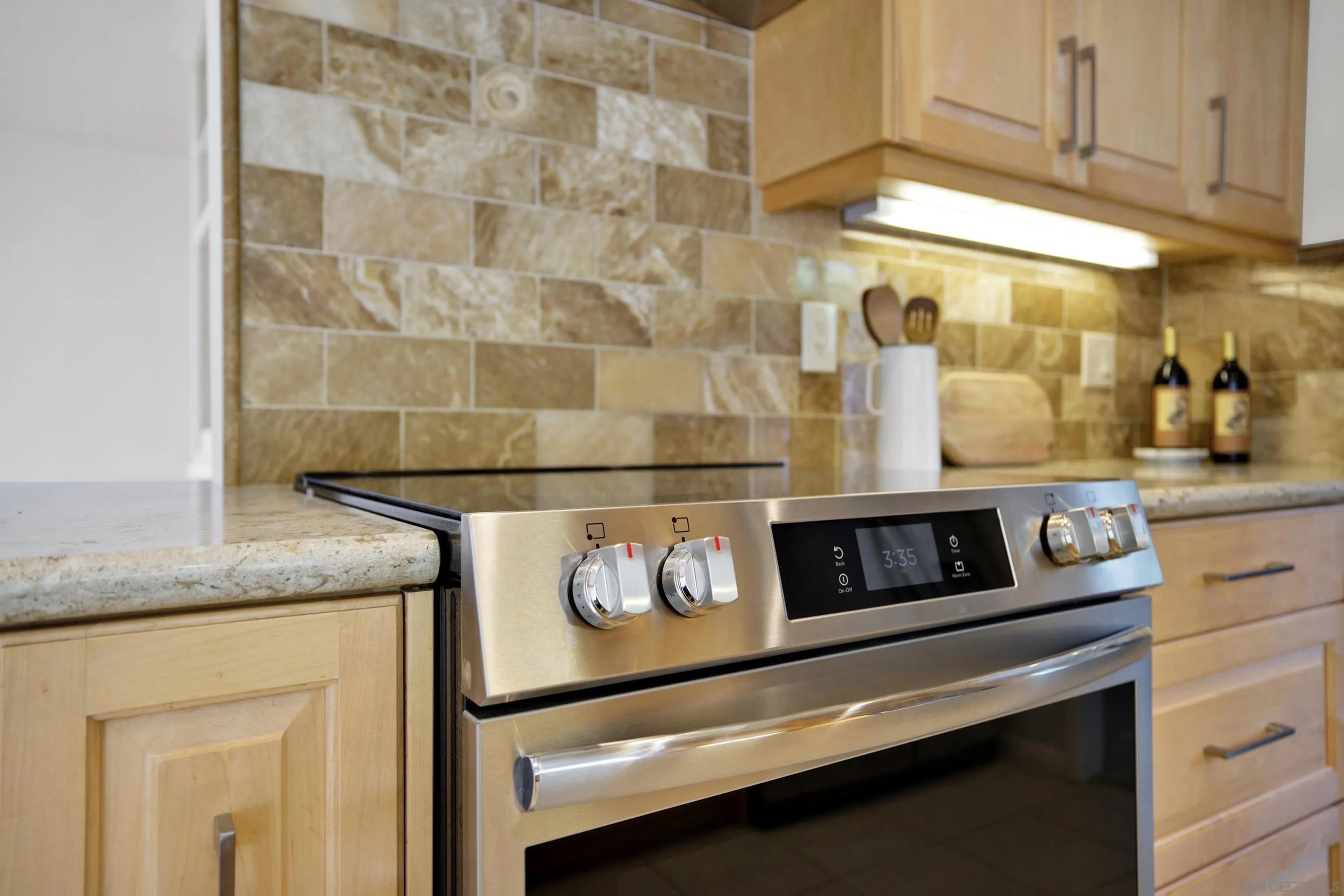 https://cdn.realtyfeed.com/cdn/127/260011775/d4a574531272a4b465cf043ffaea4da4.webp