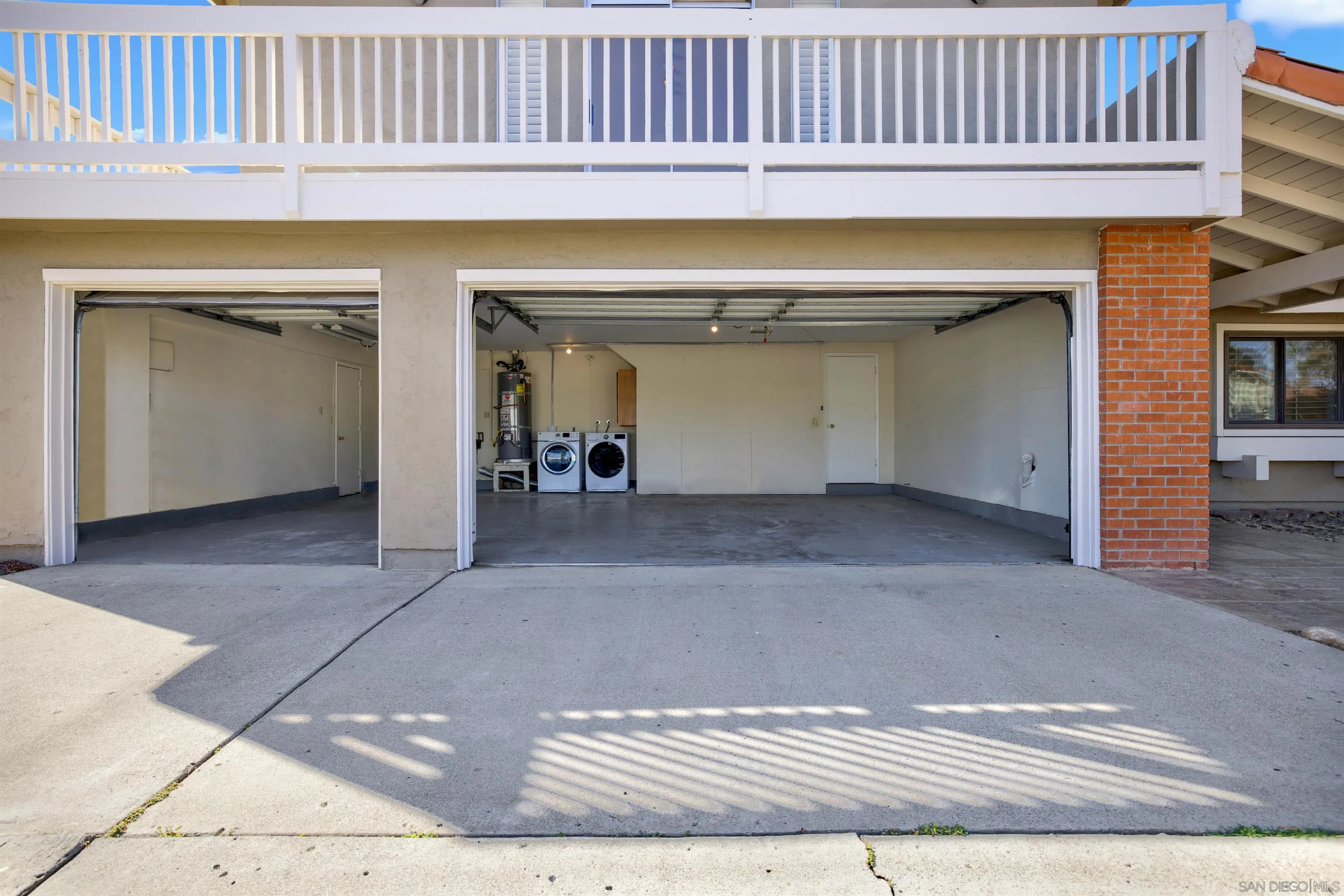 https://cdn.realtyfeed.com/cdn/127/260011775/ef681251b6169f580ab639598cb3ffb1.webp