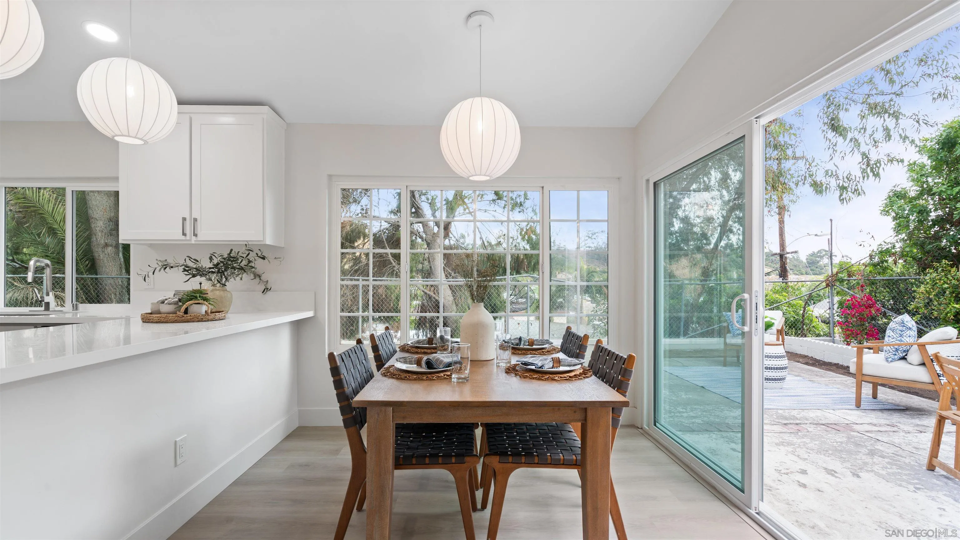 https://cdn.realtyfeed.com/cdn/127/260011779/2d4412319c204db55e59fce44f760c12.webp