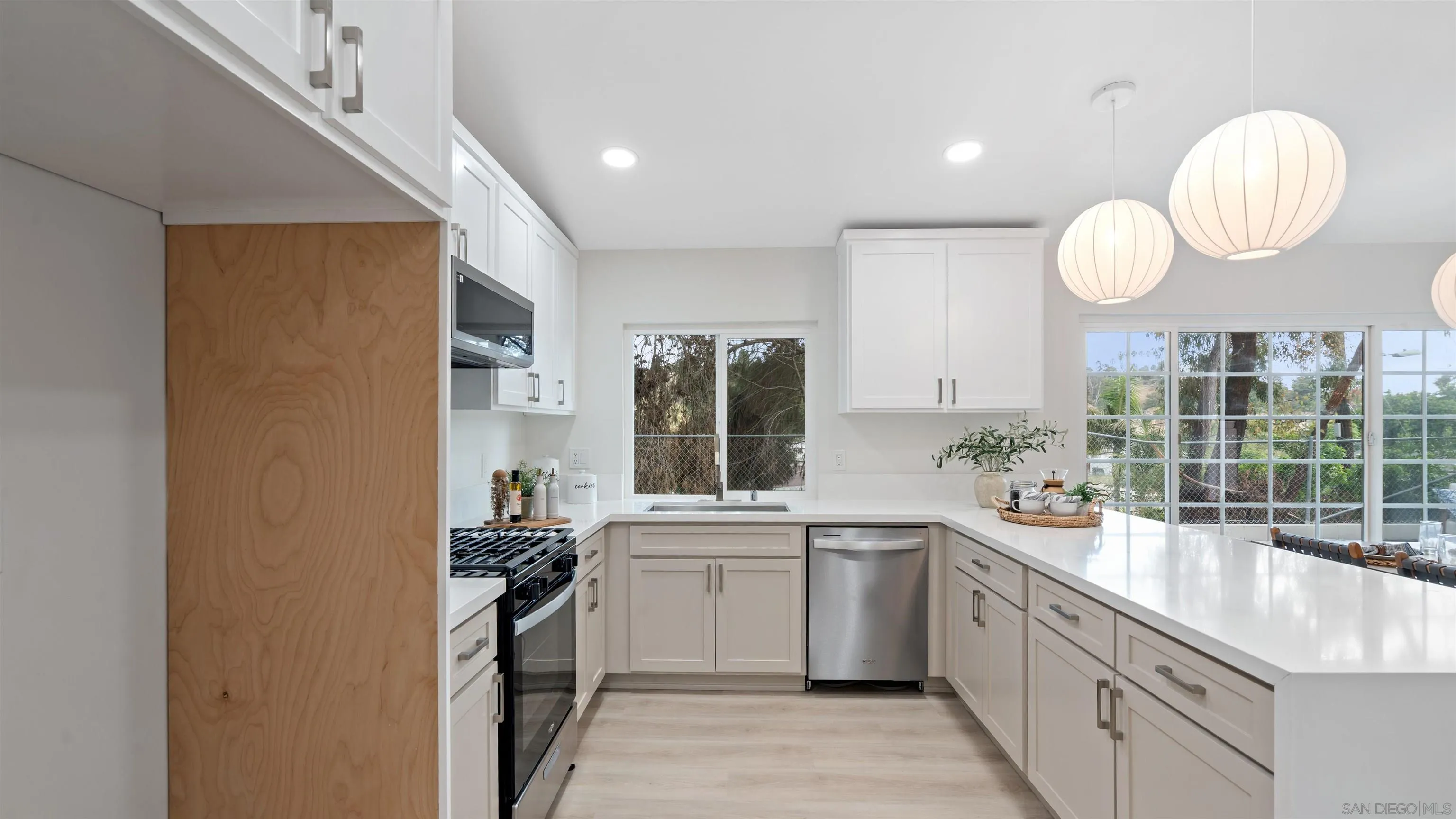 https://cdn.realtyfeed.com/cdn/127/260011779/f9f46b603d4d3bb7c5920aa490e3ae4e.webp