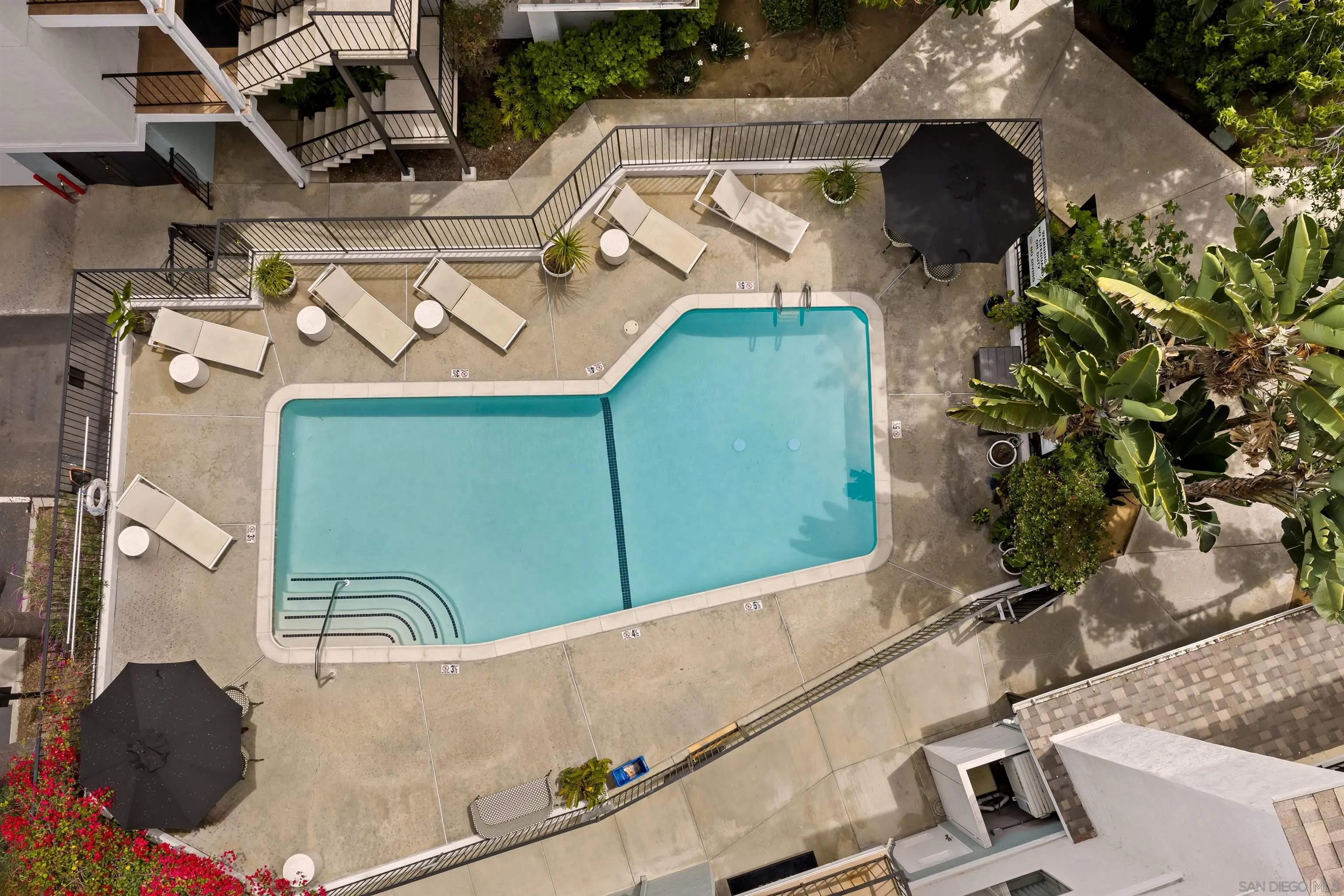 https://cdn.realtyfeed.com/cdn/127/260011780/b16519e5d617976a8eee578c9bf83399.webp